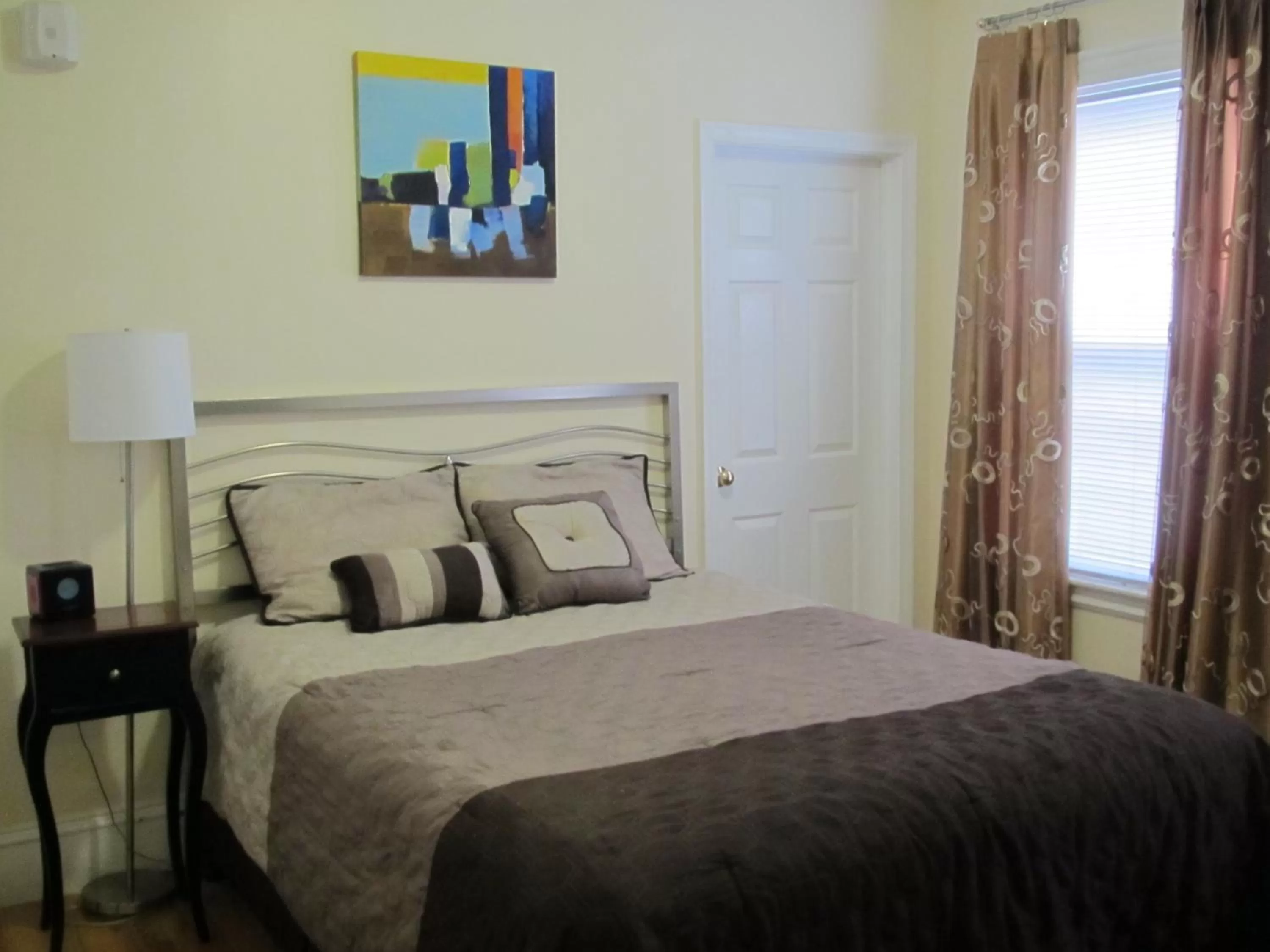 Bed in Bowers House Bed and Breakfast