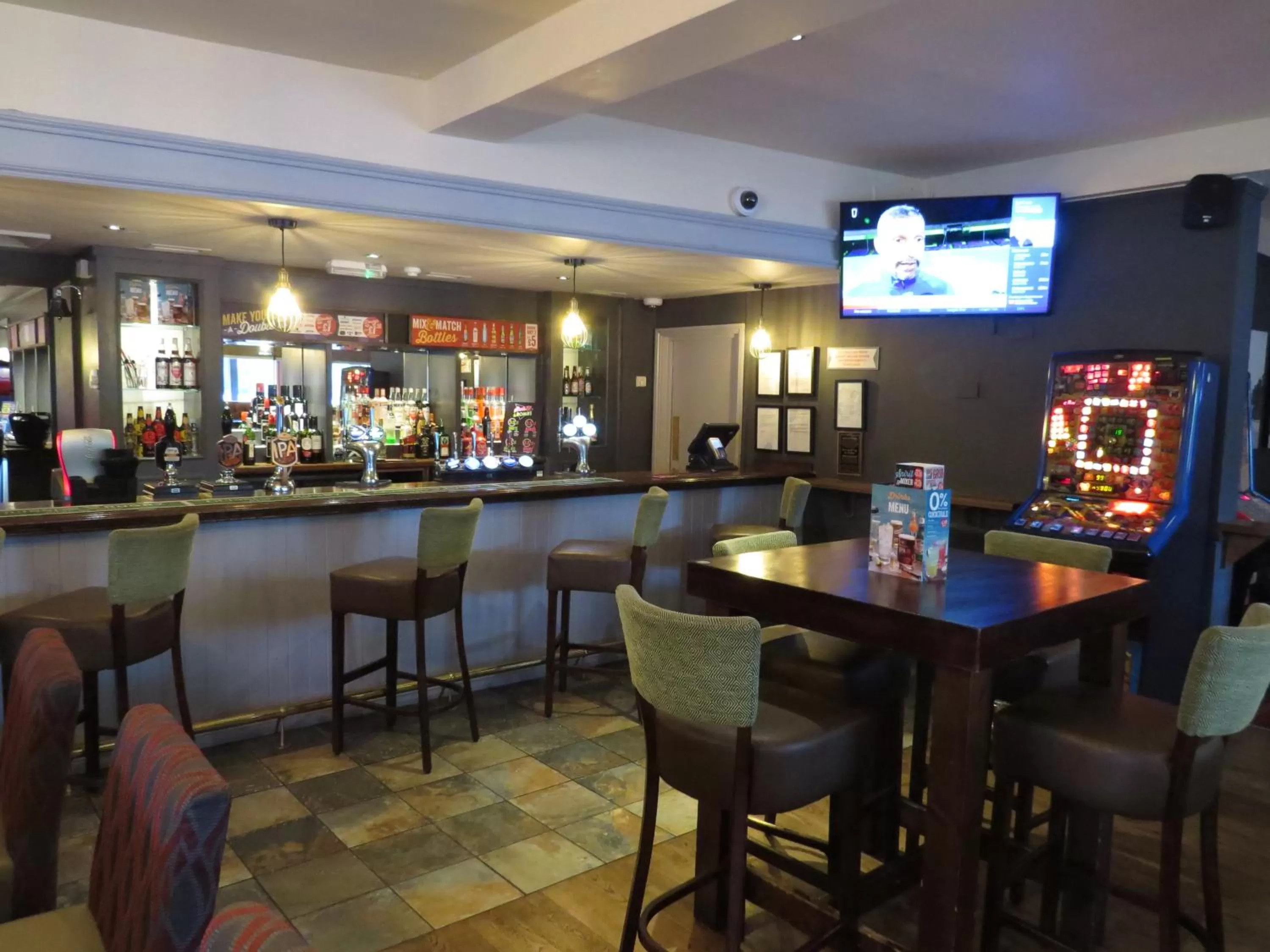 Drinks in Highwayman By Greene King Inn