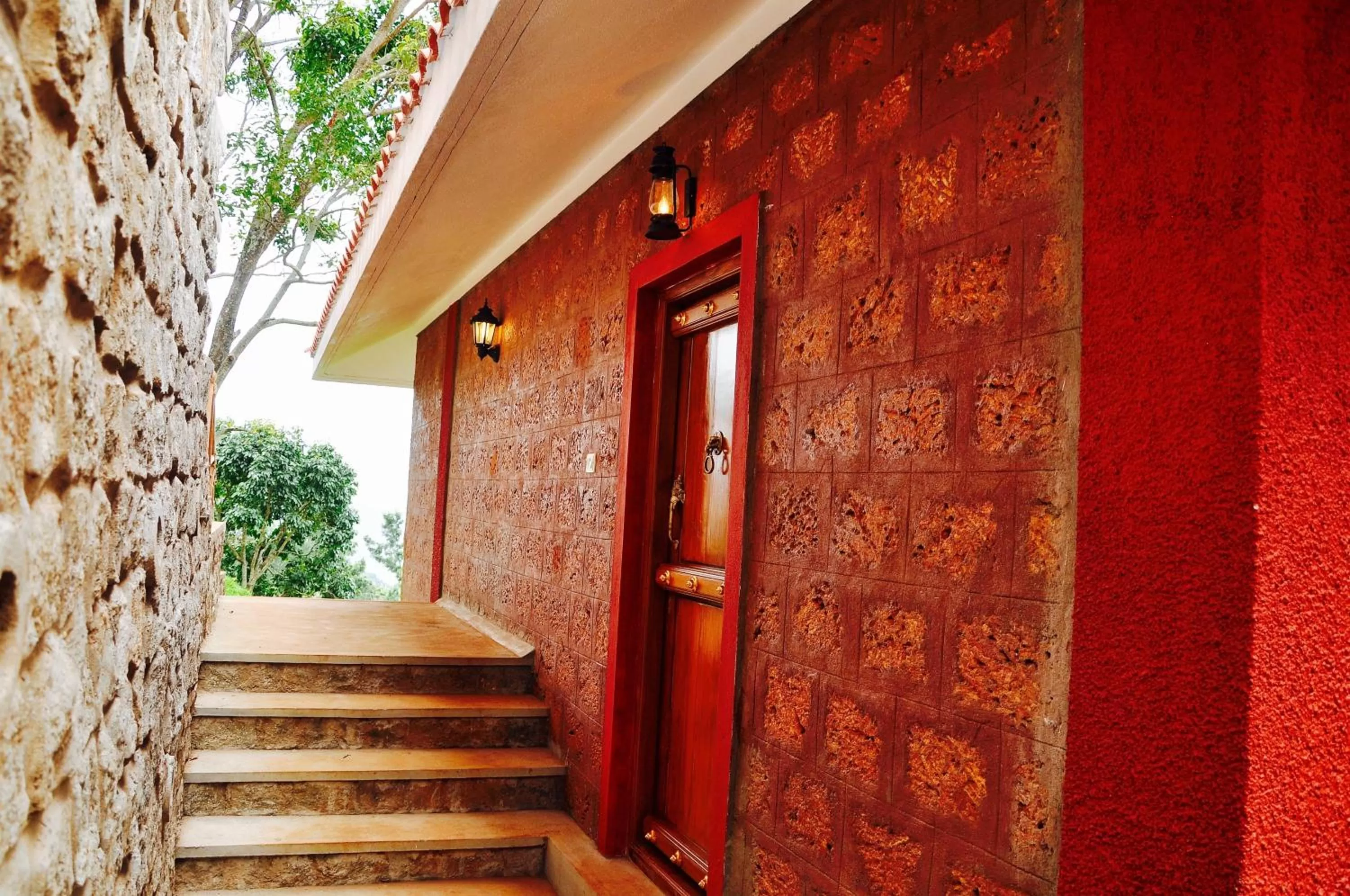 Facade/entrance in Hanging Huts Resorts