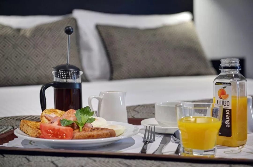 Food in CBD Motor Inn