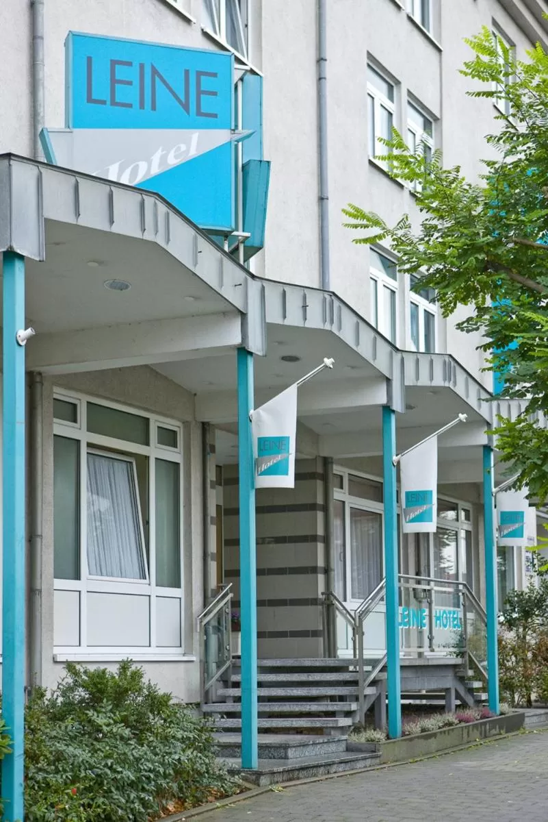 Facade/entrance in Leine-Hotel