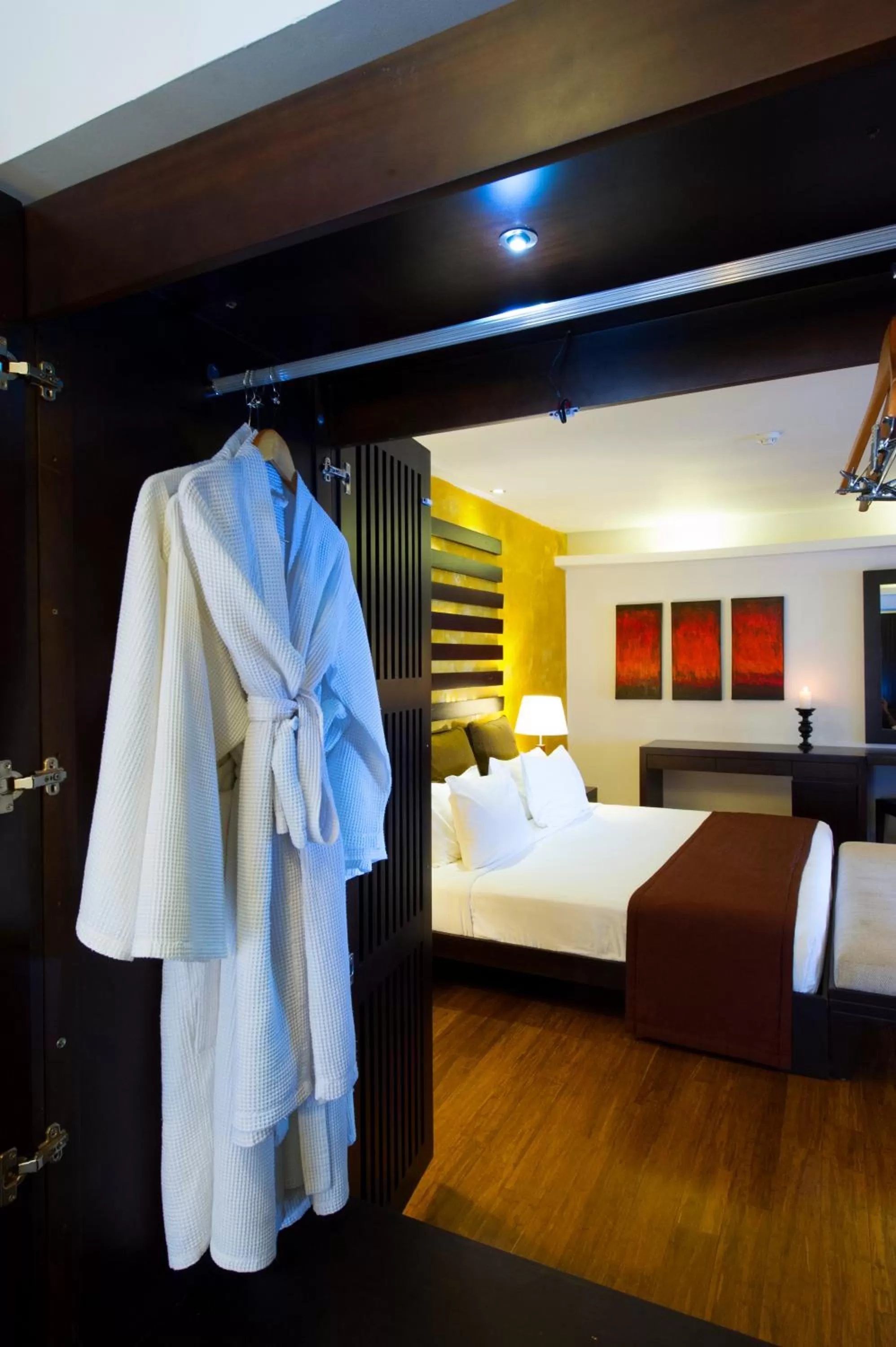 Bedroom, Bed in Thaala Bentota