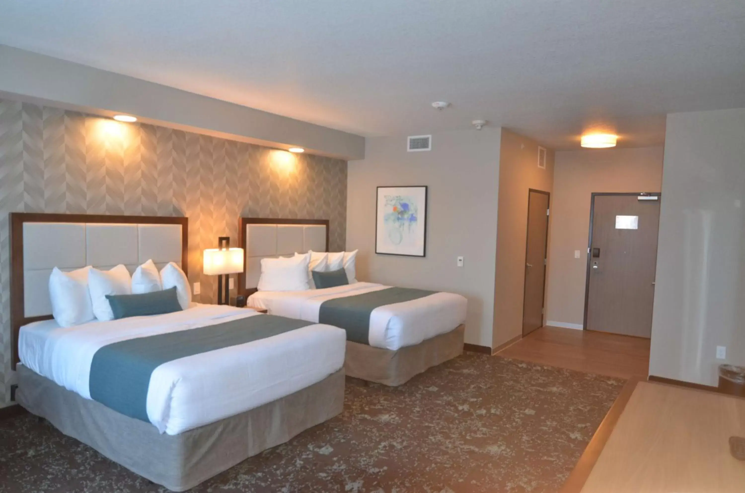 Queen Suite with Two Queen Beds with Sofa Bed in Best Western Premier Ankeny Hotel Queen Suite with Two Queen Beds with Sofa Bed in Best Western Premier Ankeny Hotel