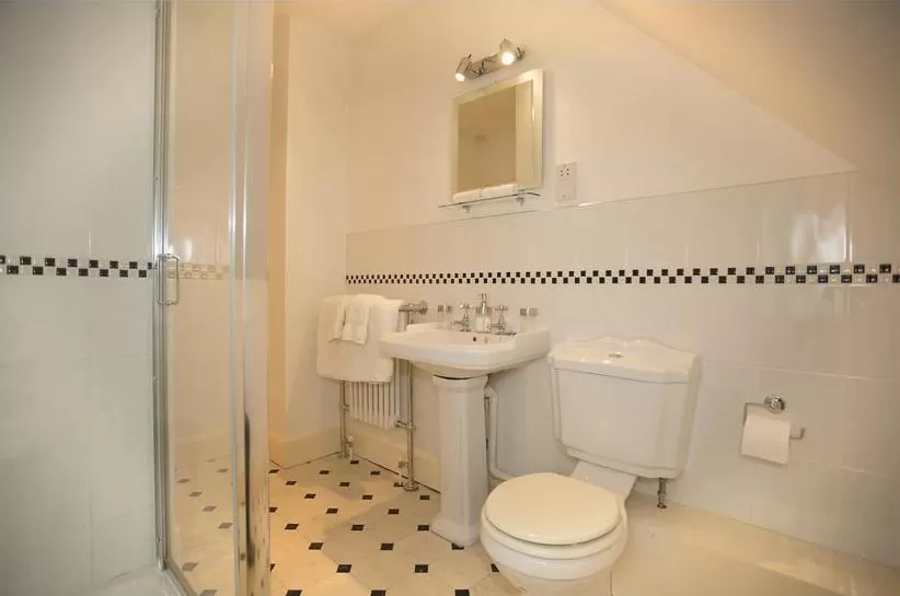 Shower in Sunnycroft