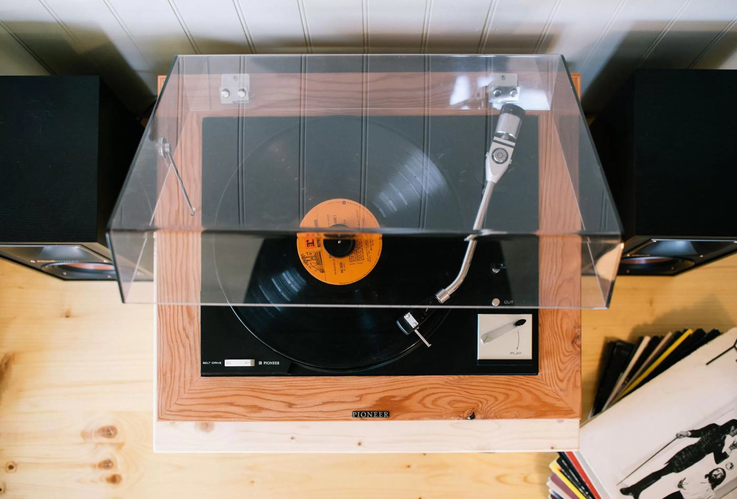 Communal lounge/ TV room in Apres Whitefish