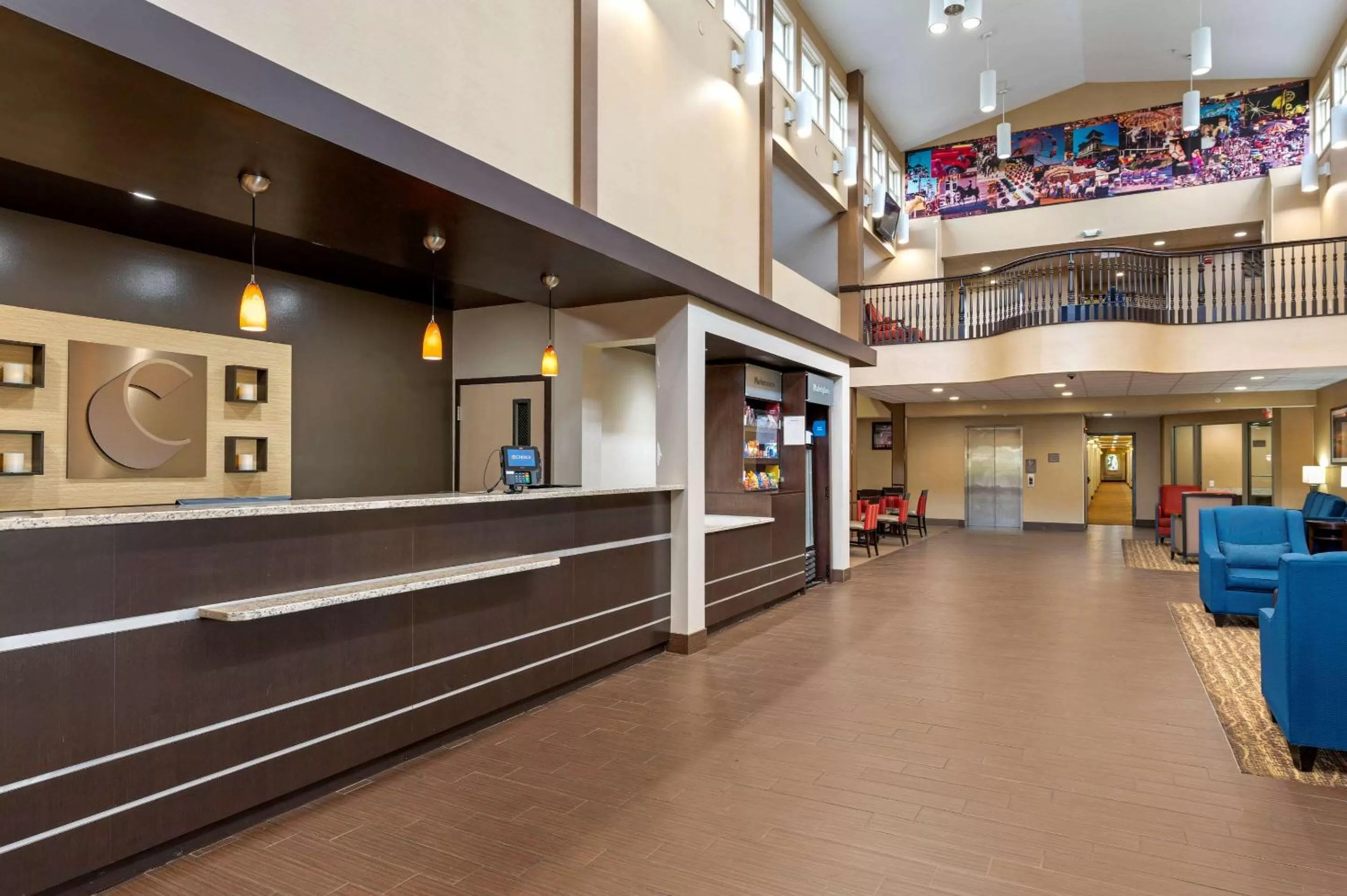 Lobby or reception in Comfort Suites Columbus Expo Center