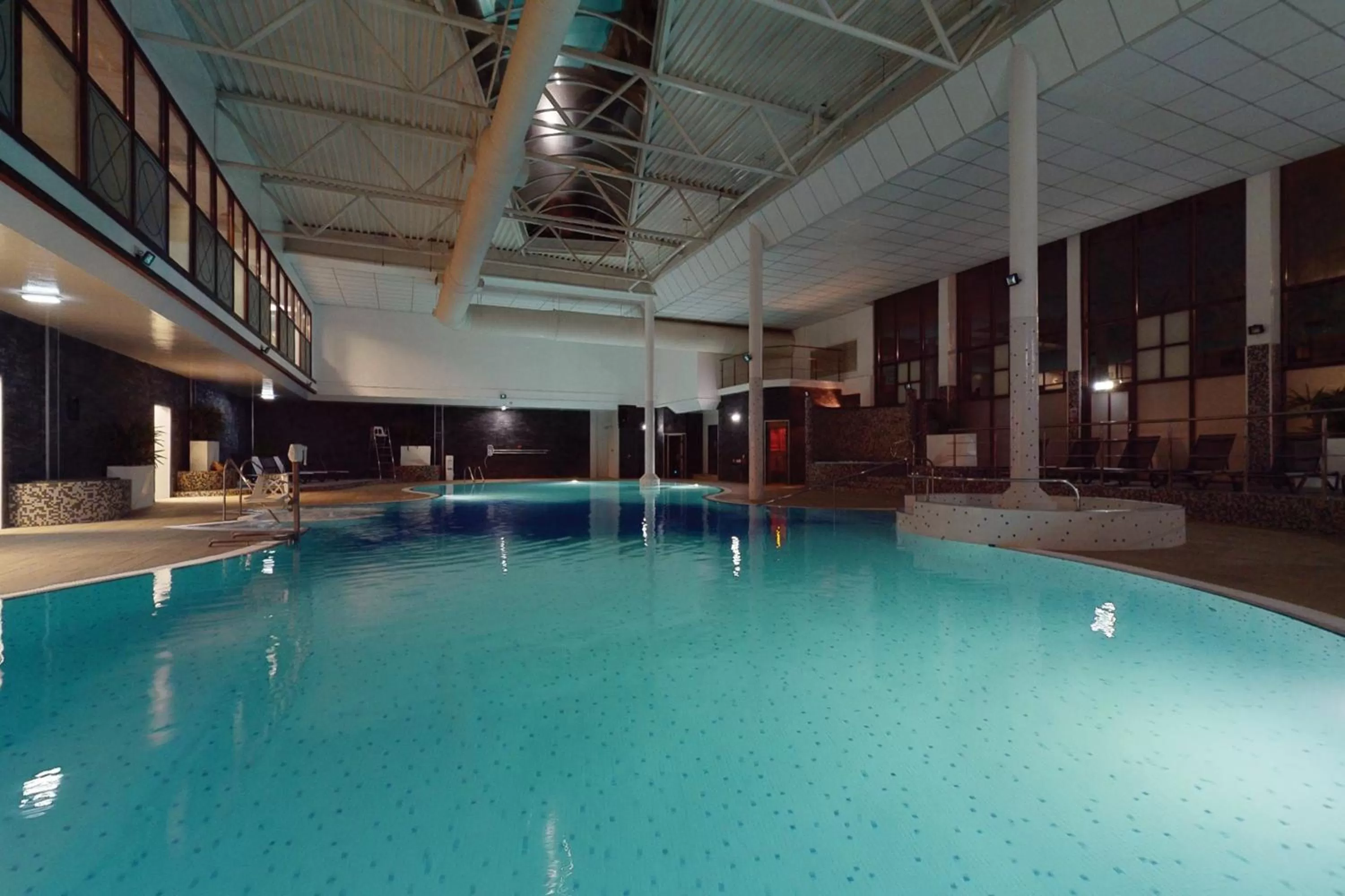 Swimming pool in Village Hotel Nottingham