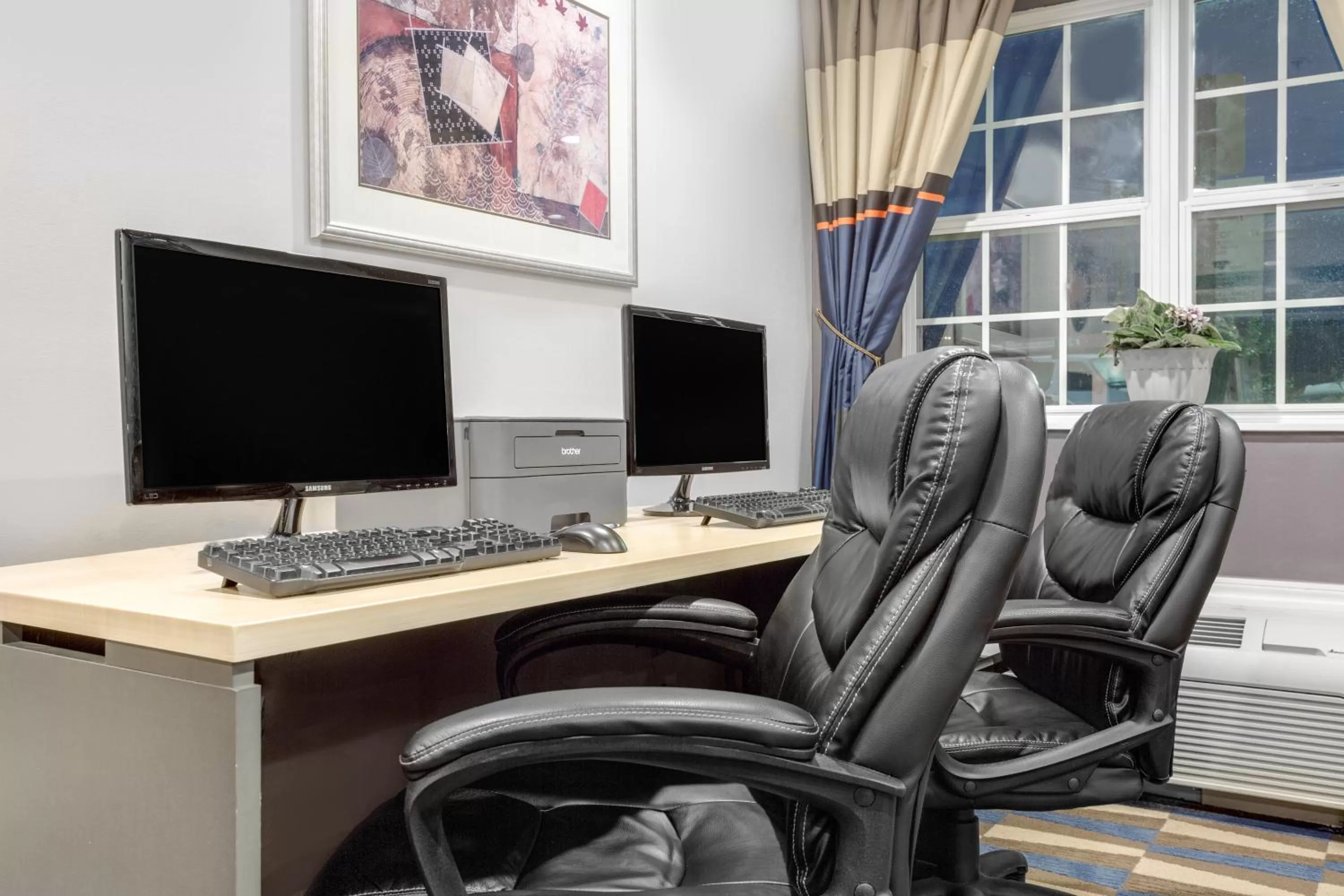 Business facilities in Microtel Inn & Suites by Wyndham Bremen