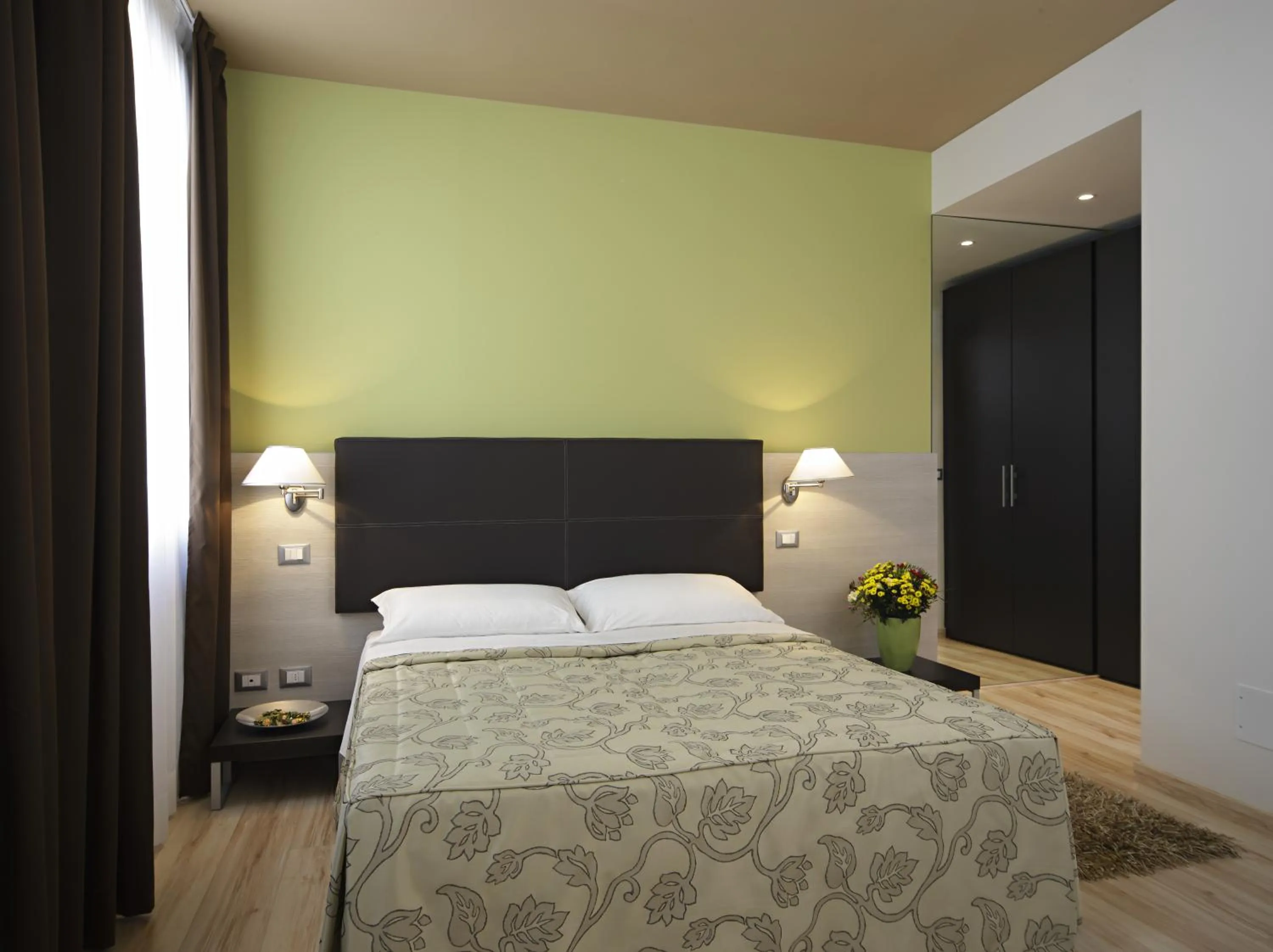 Photo of the whole room, Bed in Hotel Vivit ***S