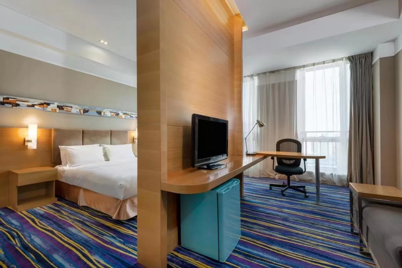 Bed in Holiday Inn Express Tianjin Heping by IHG