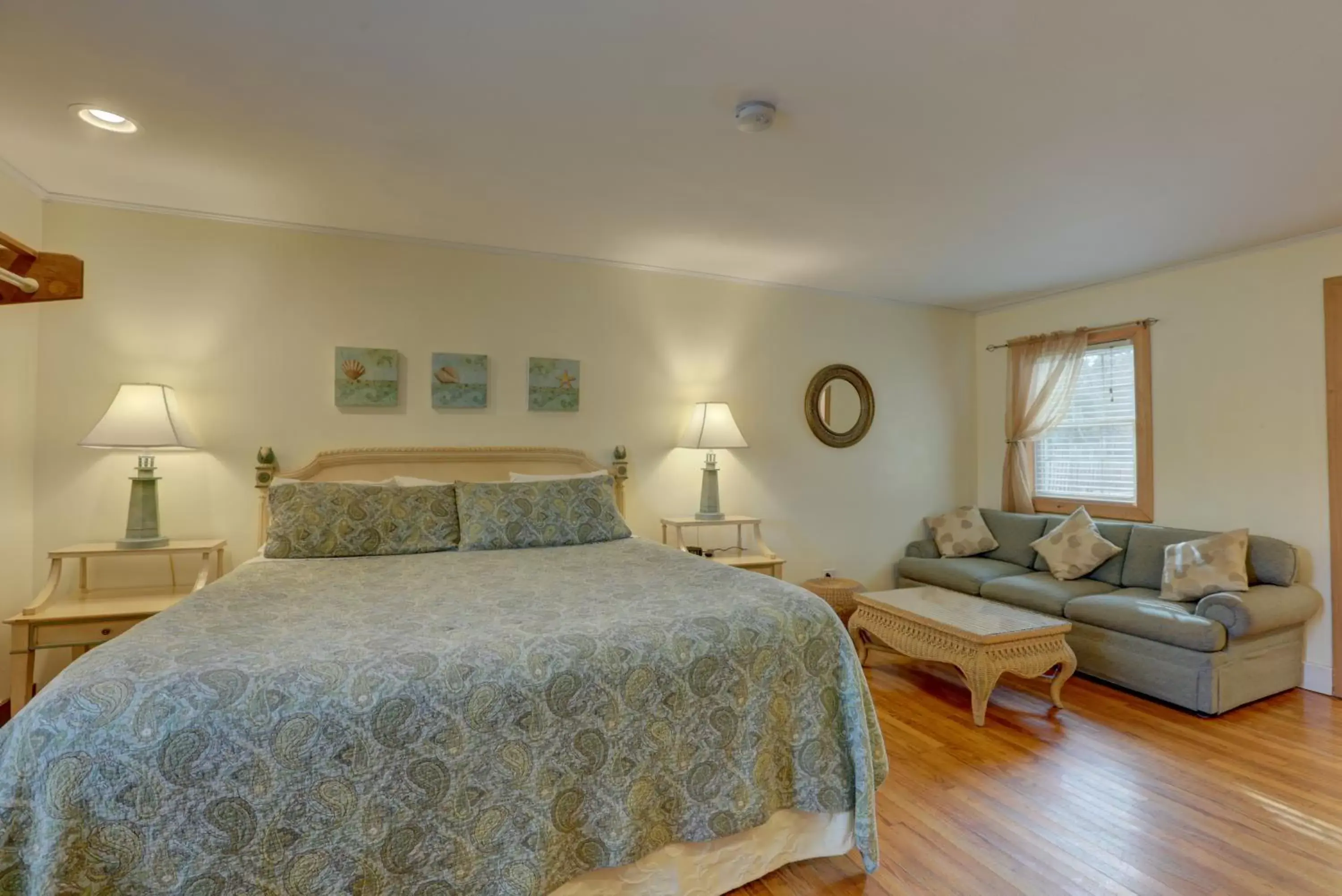 King Studio with Sofa Bed in Cape Pines Motel King Studio with Sofa Bed in Cape Pines Motel