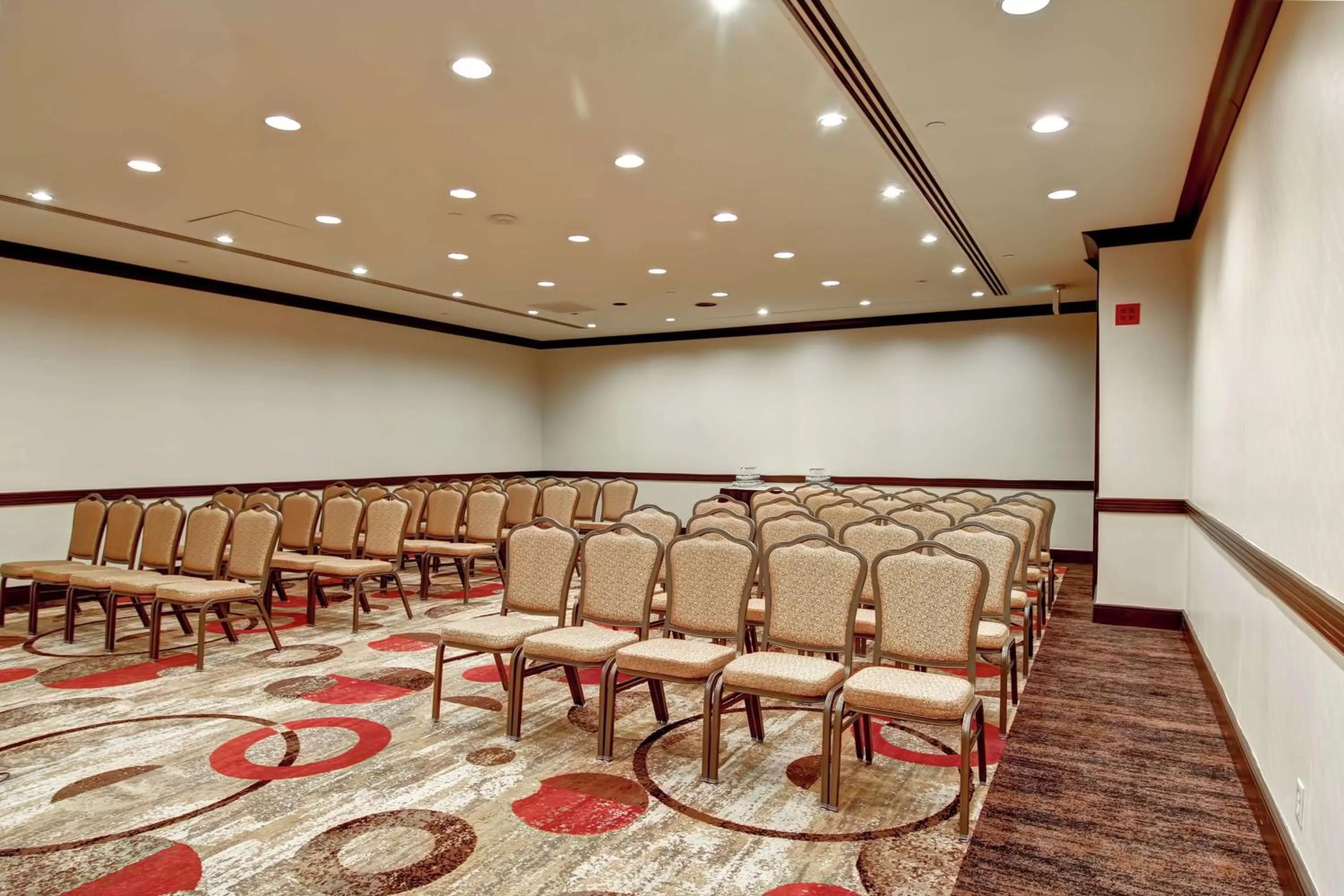 Meeting/conference room in DoubleTree by Hilton Pleasanton at The Club