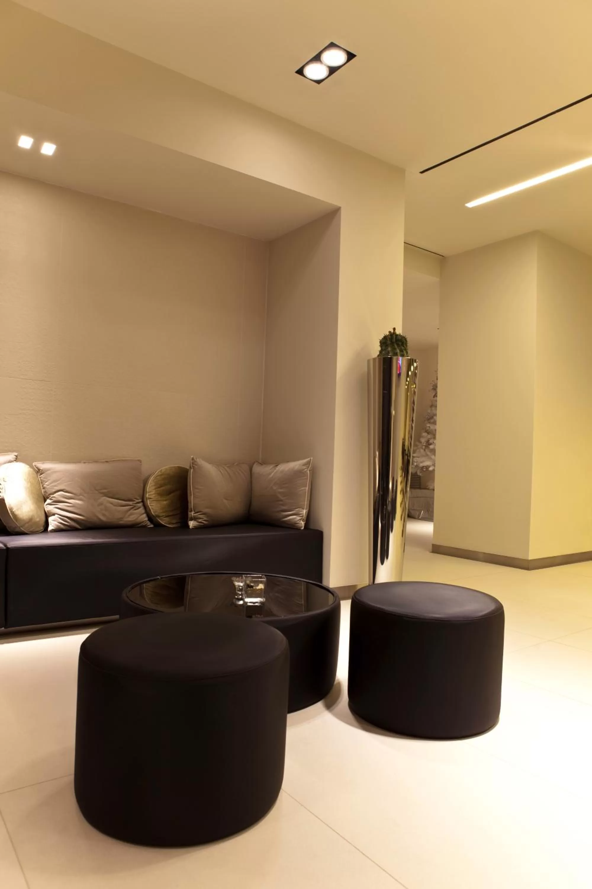 Lounge or bar in Albergo Dei Laghi