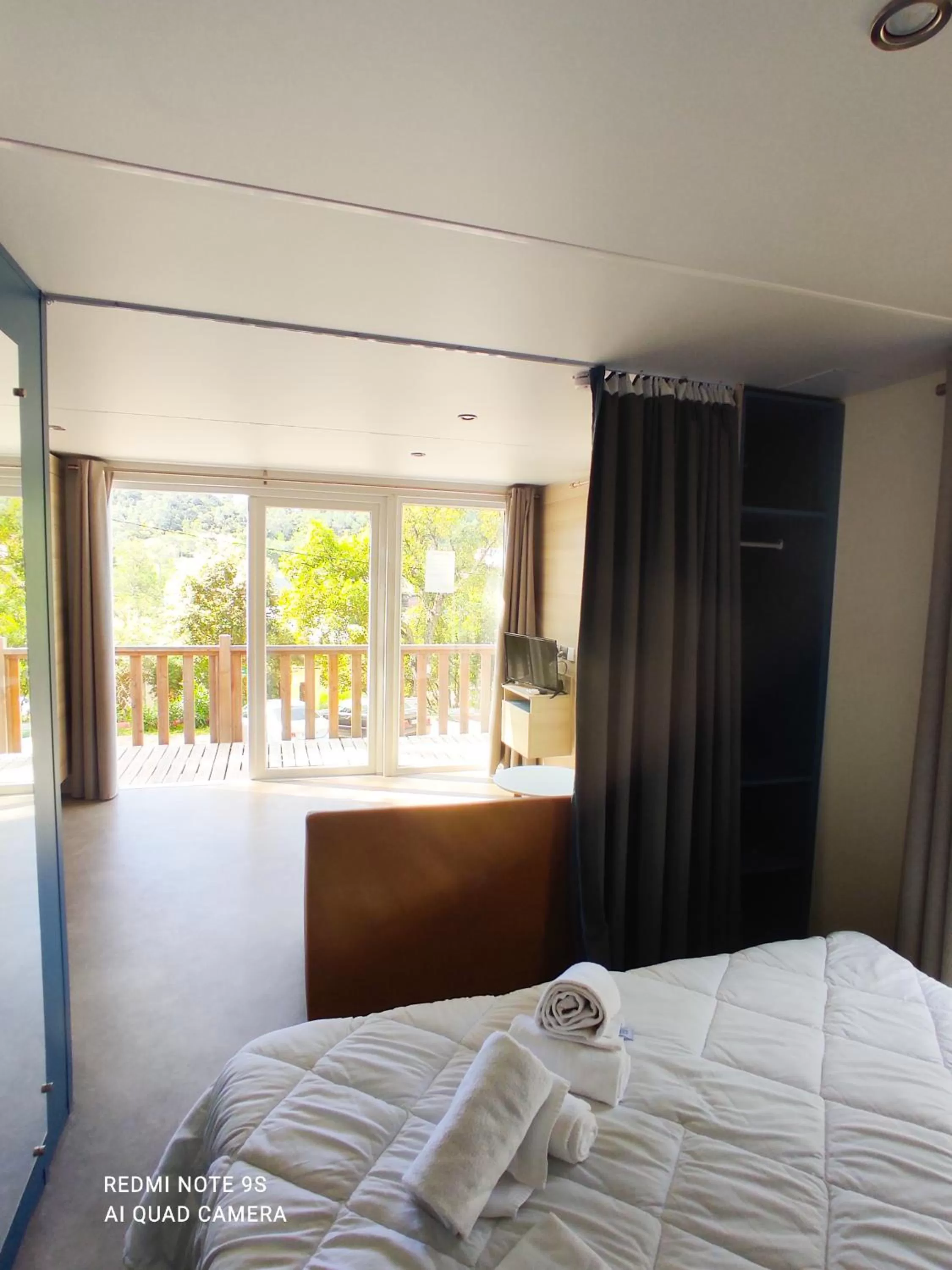 Photo of the whole room in Domaine des voiles de Pierrefeu