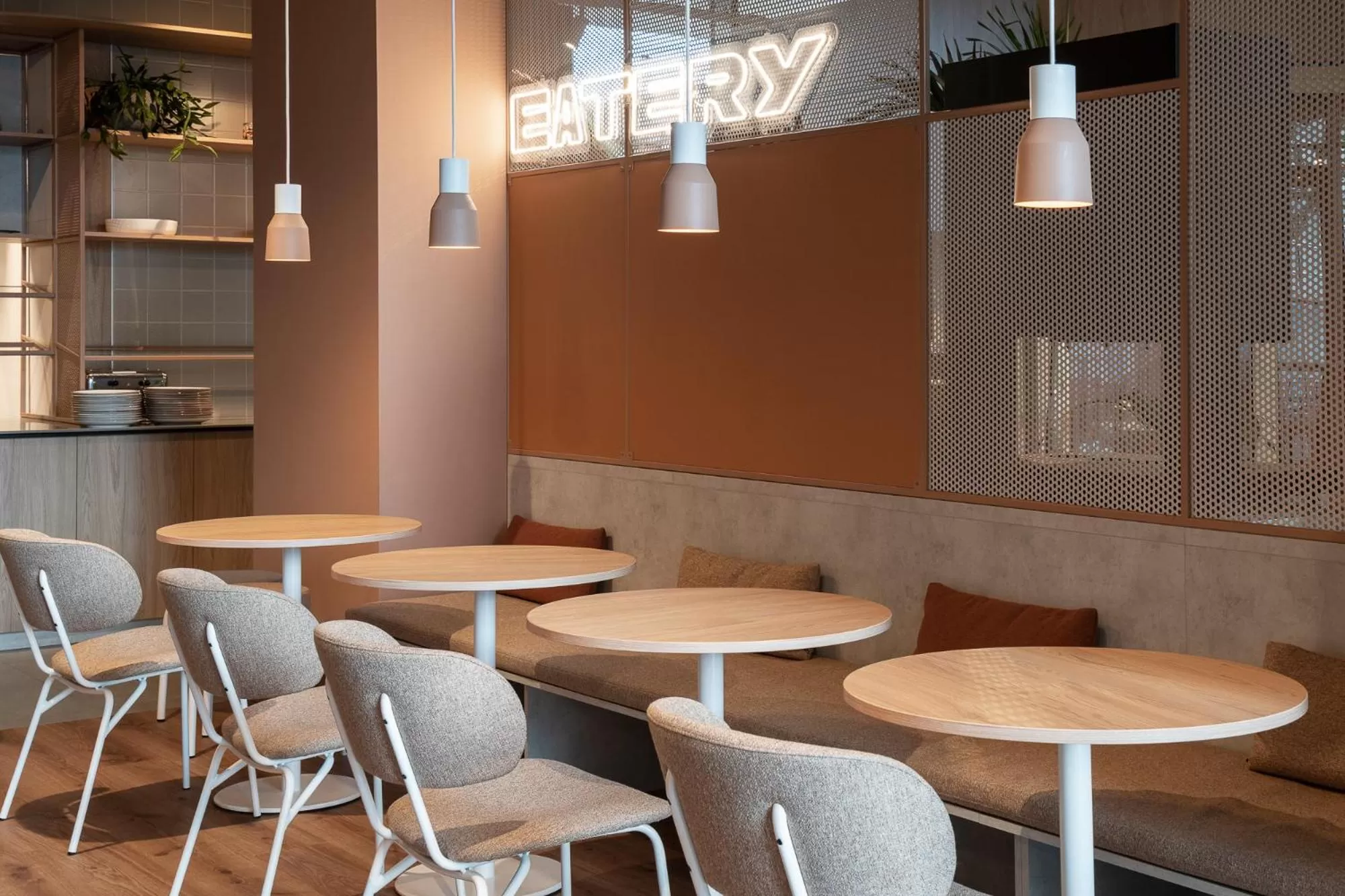 Seating area in ibis budget Gent Centrum Dampoort