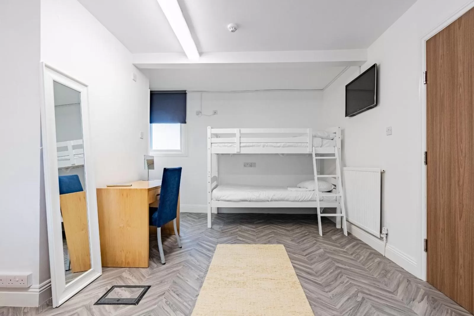 Bedroom, Bed in Brooklands Lodge