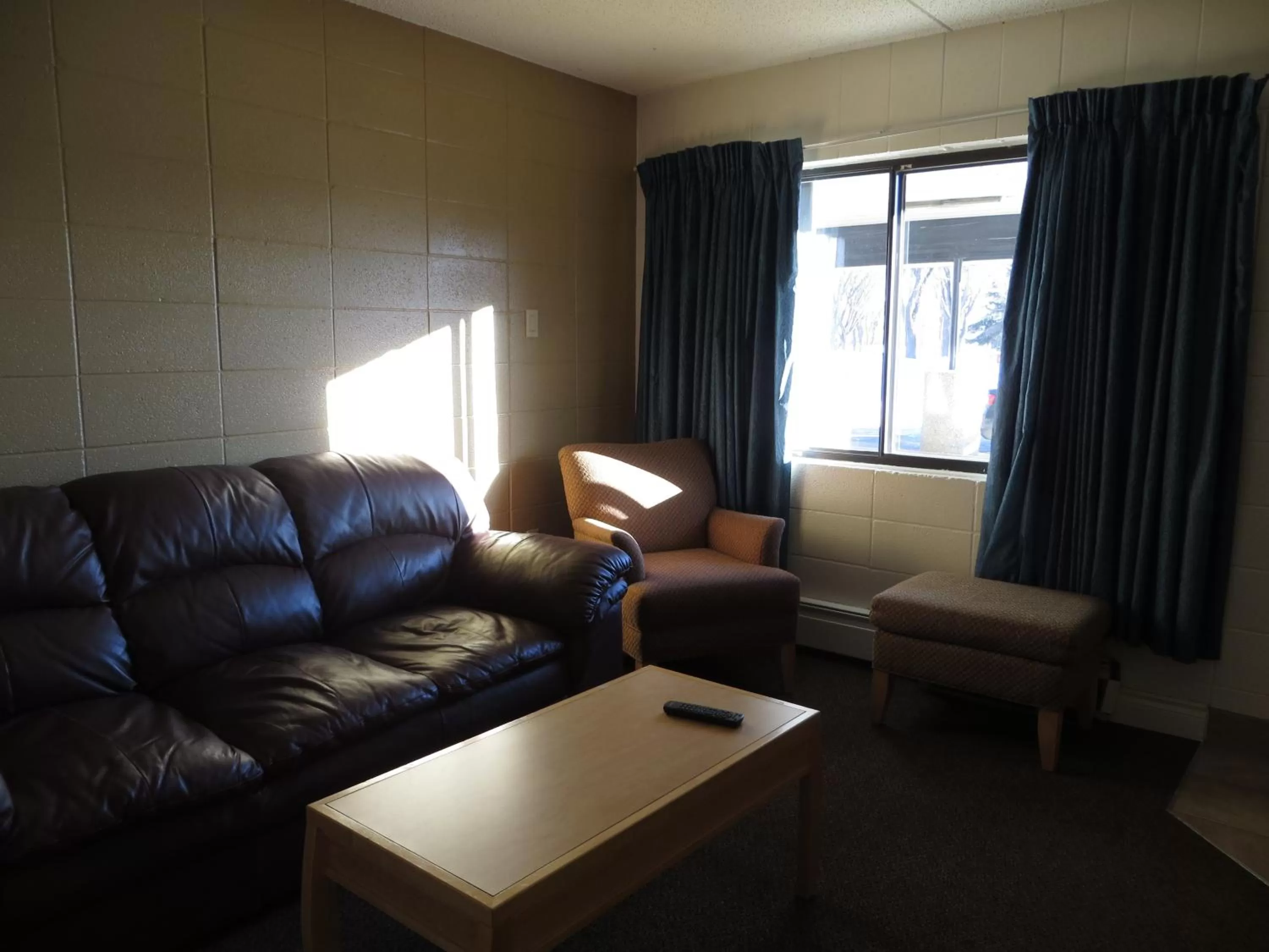 Day, Seating Area in Eastglen Inn