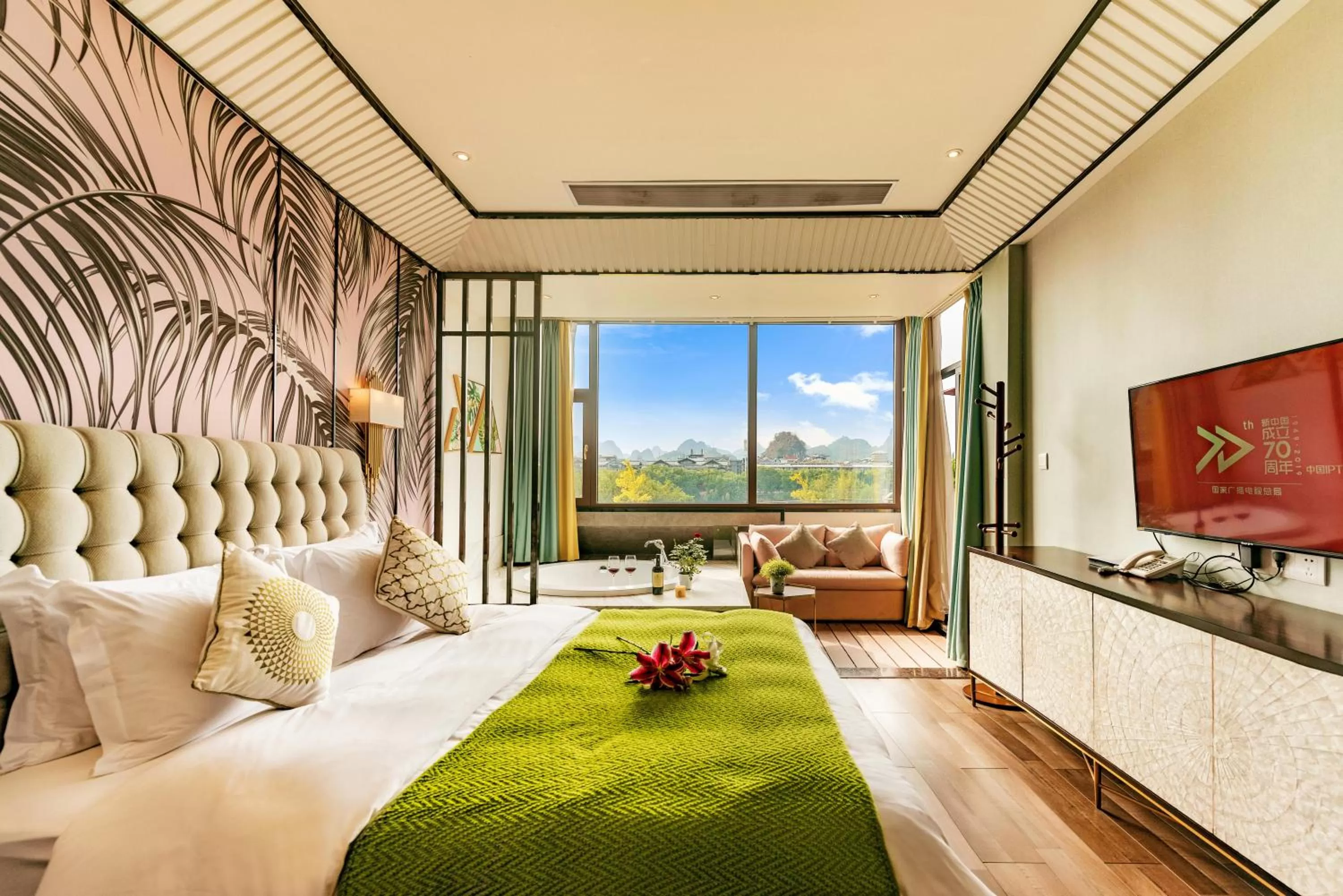 Photo of the whole room in Li River Resort Villa Hotel