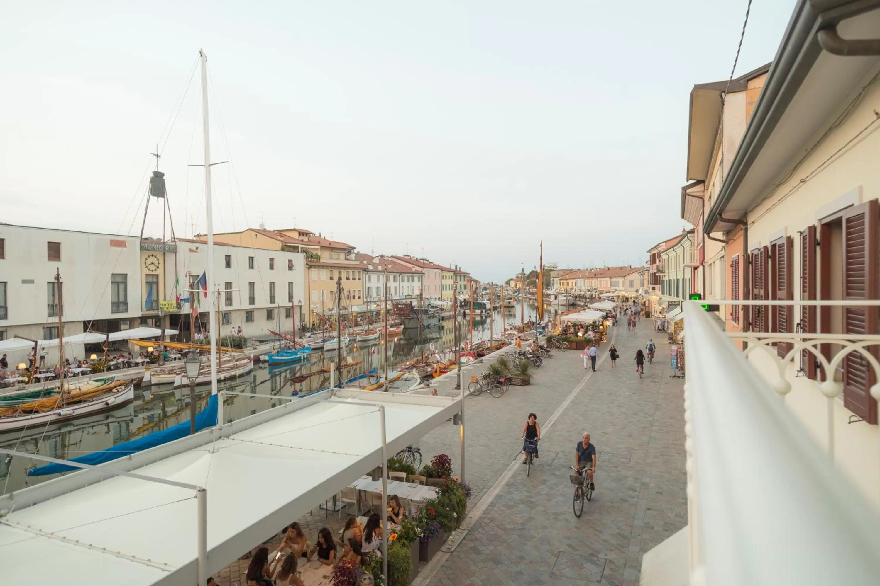 Facade/entrance in porto canale b & b