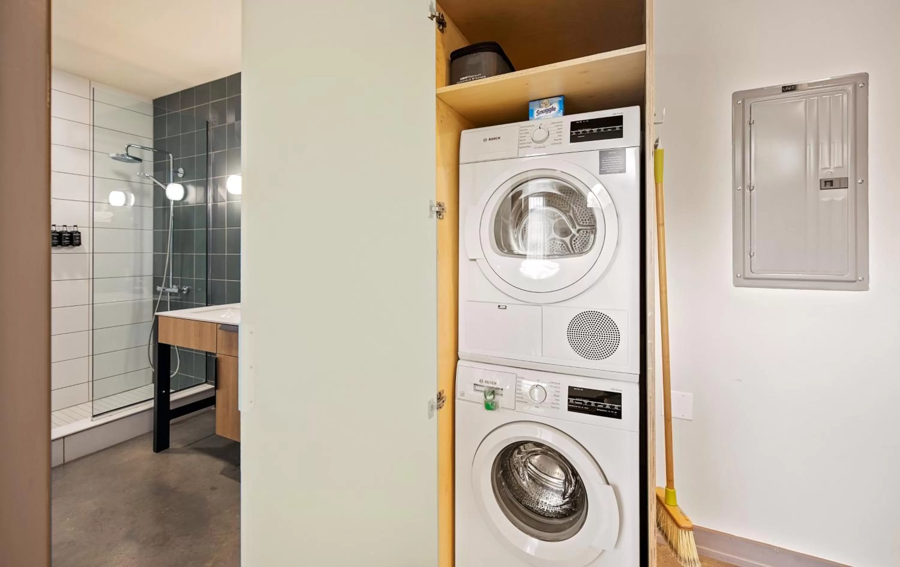 washing machine in Harthall Hotel