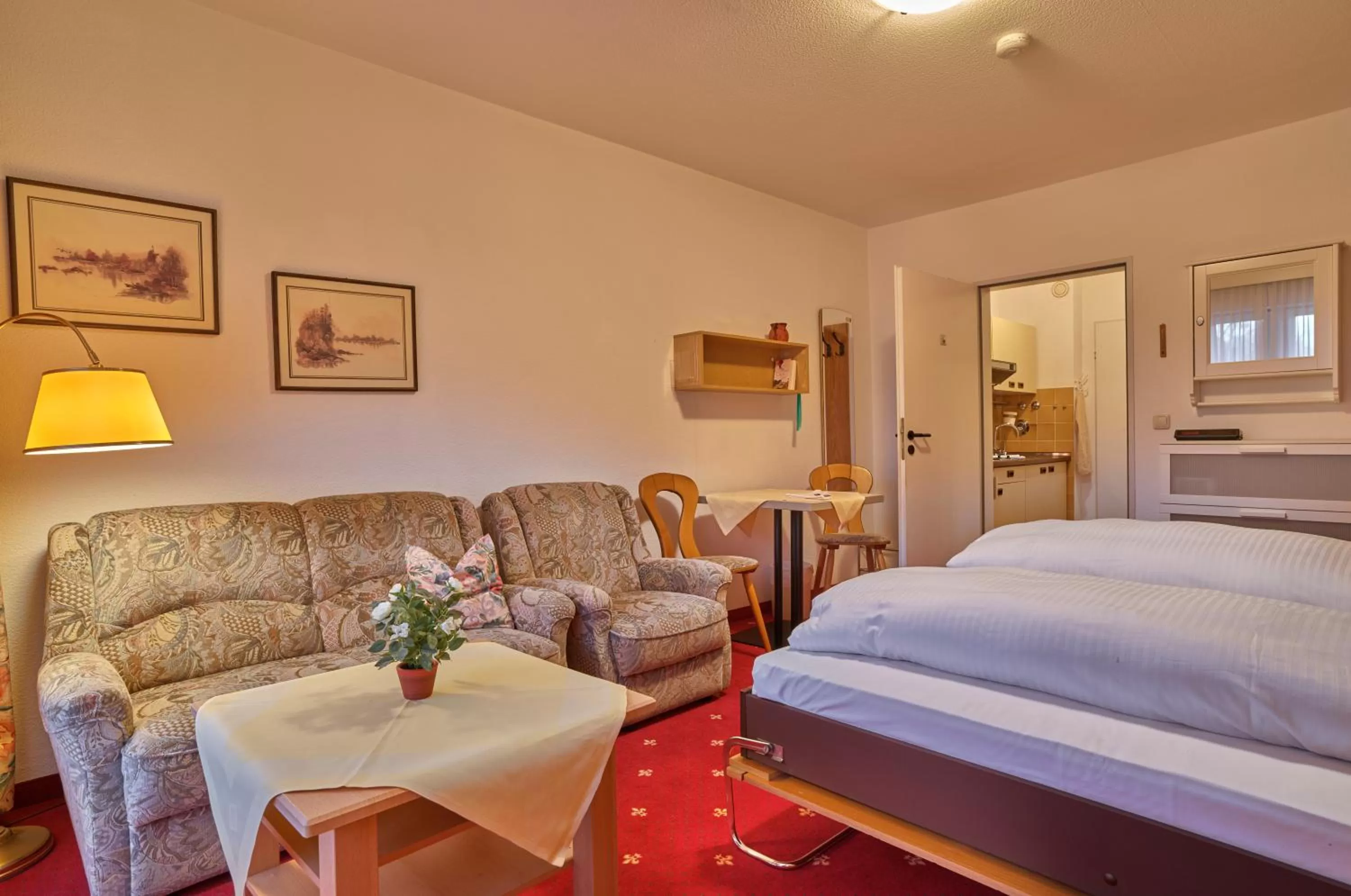 Photo of the whole room in Appartement-Haus Blumenhof