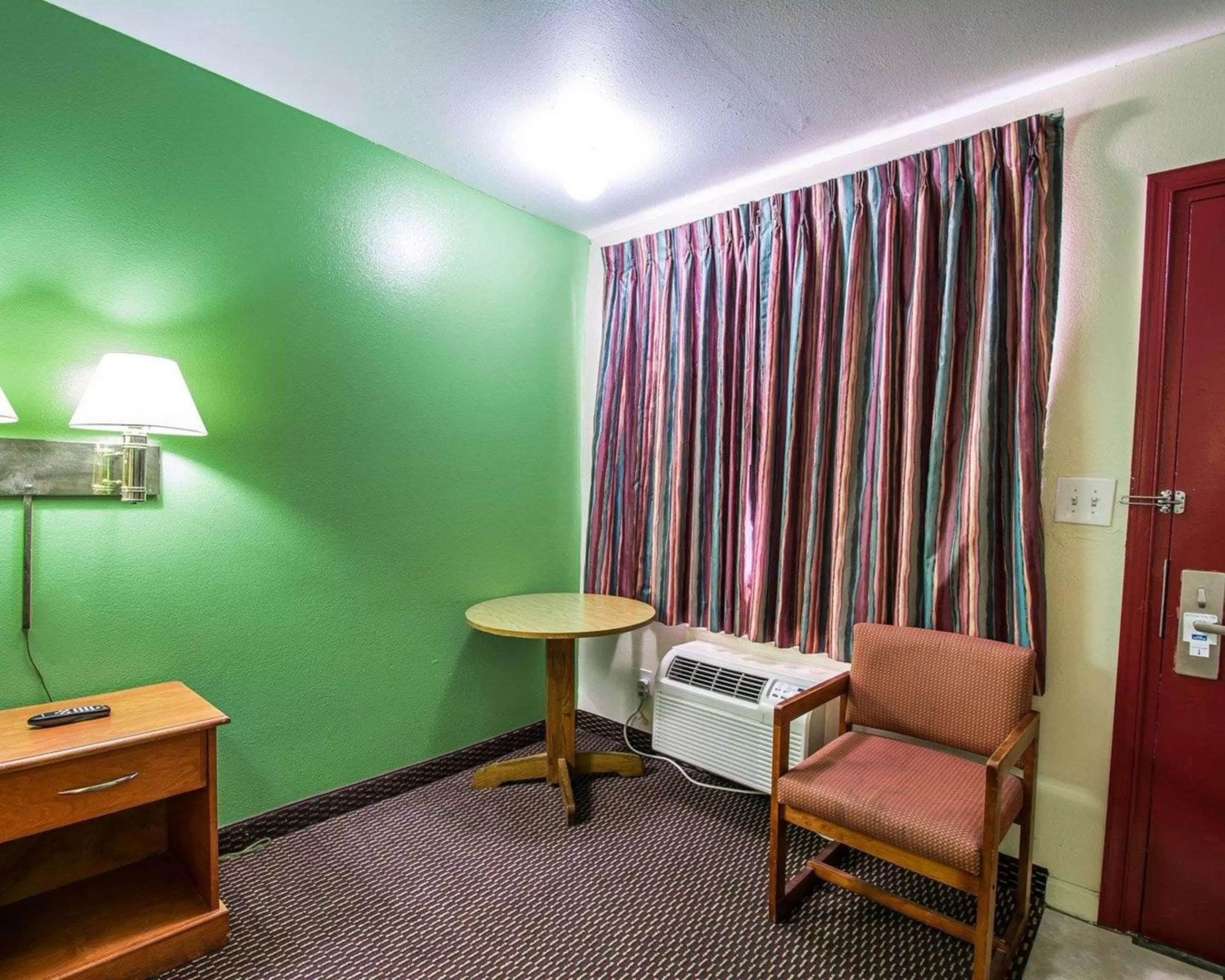 Photo of the whole room in Rodeway Inn Fort Pierce I-95