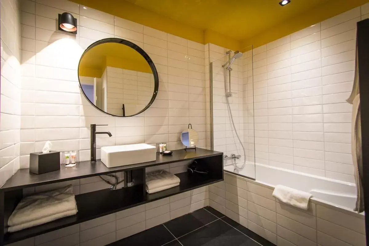 Standard Double Room in Hôtel Restaurant Vaillant proche Europapark Rulantica Standard Double Room in Hôtel Restaurant Vaillant proche Europapark Rulantica