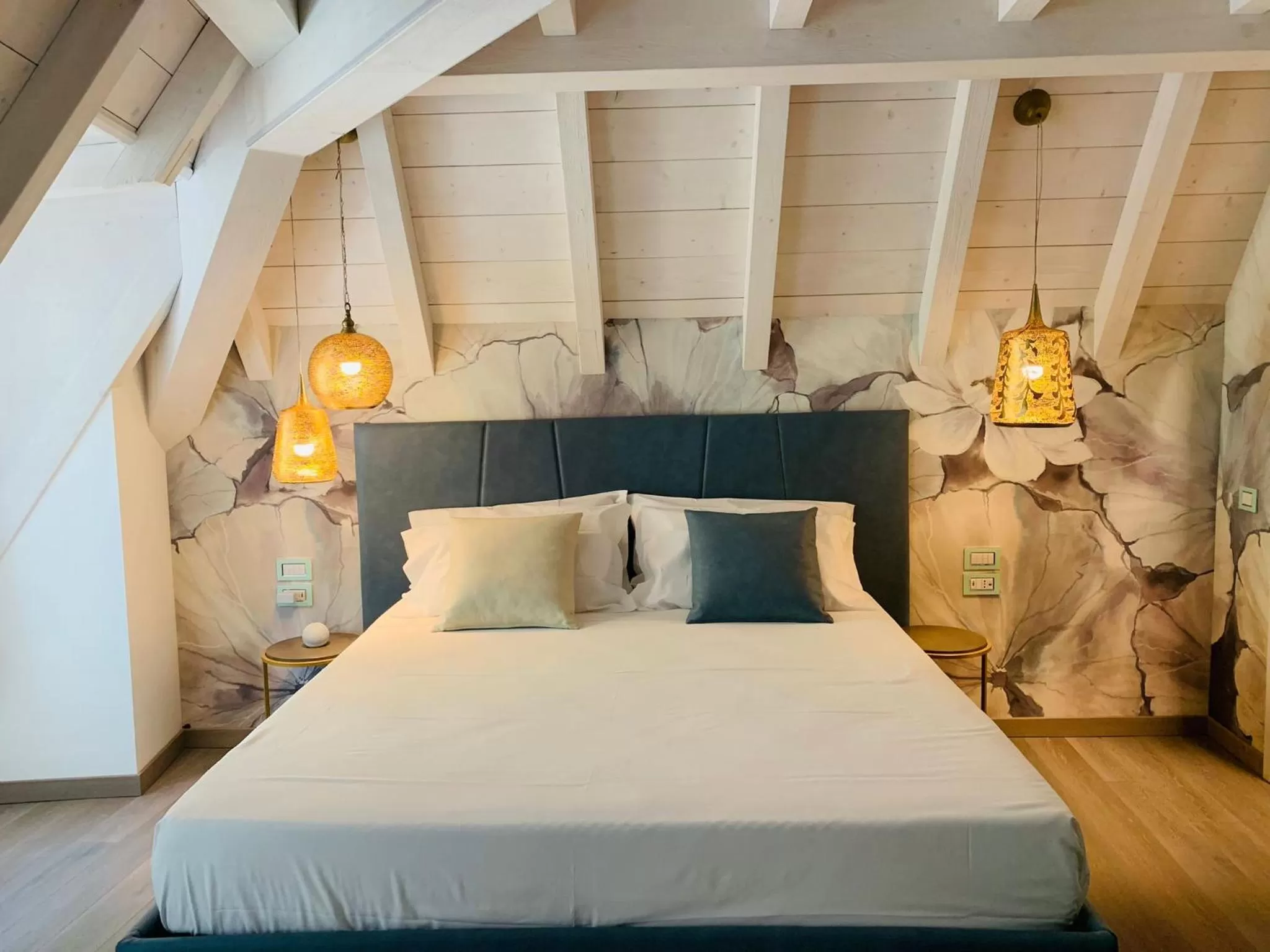 Bed in LUXURY SUITES ROCOPOM - Lake Front