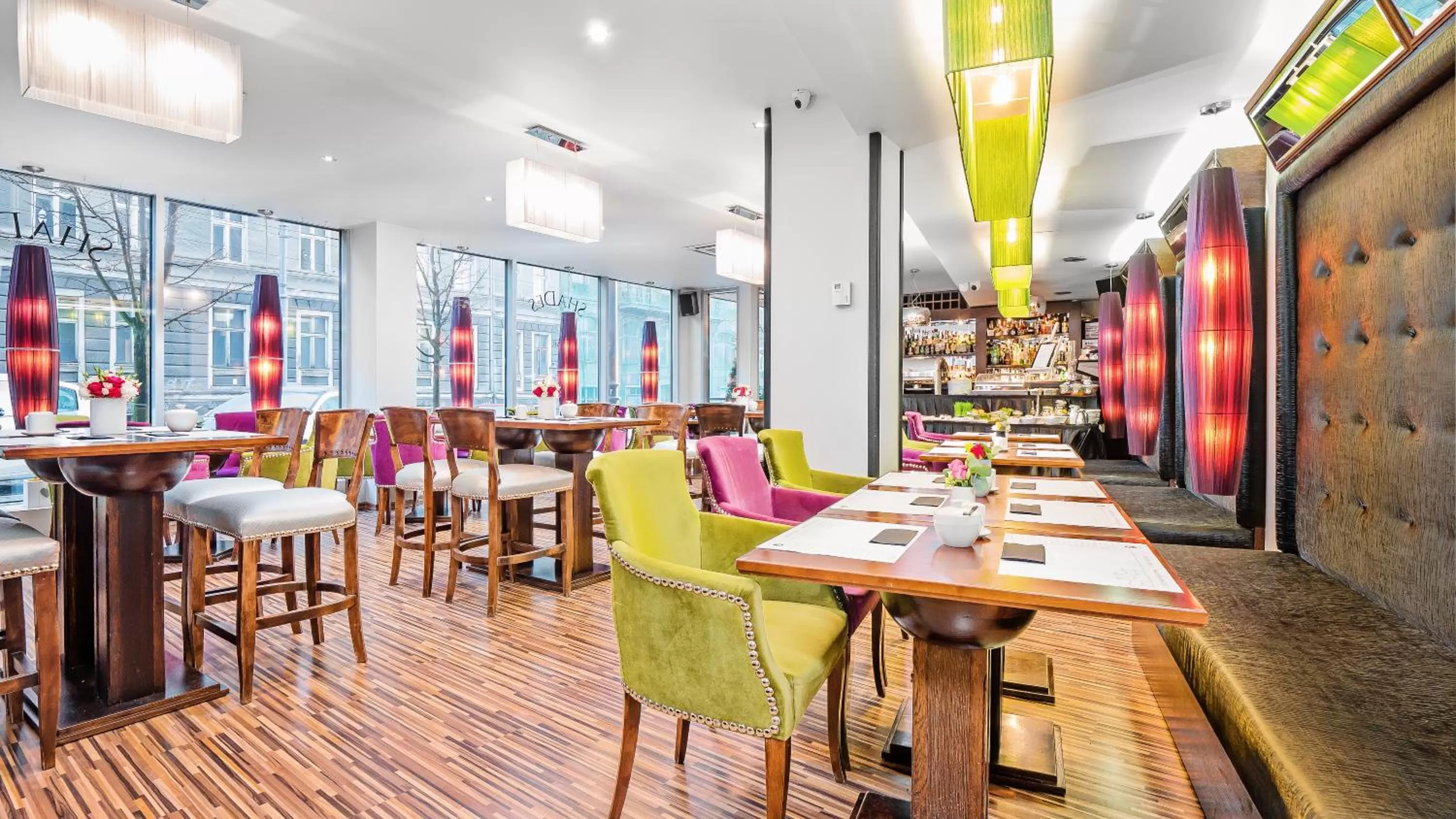 Restaurant/places to eat in Don Prestige Residence