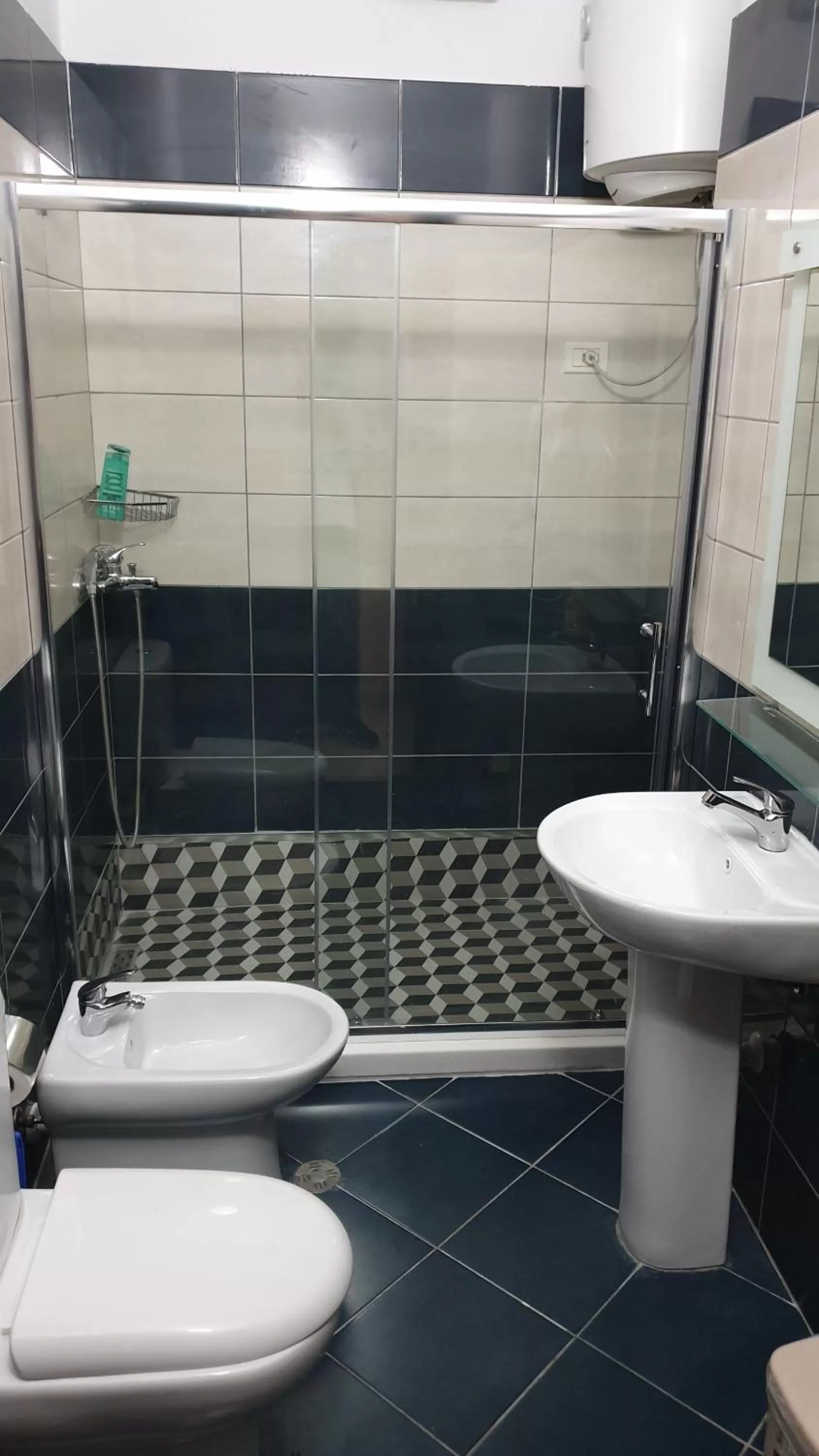 Shower, Bathroom in Haris Hotel