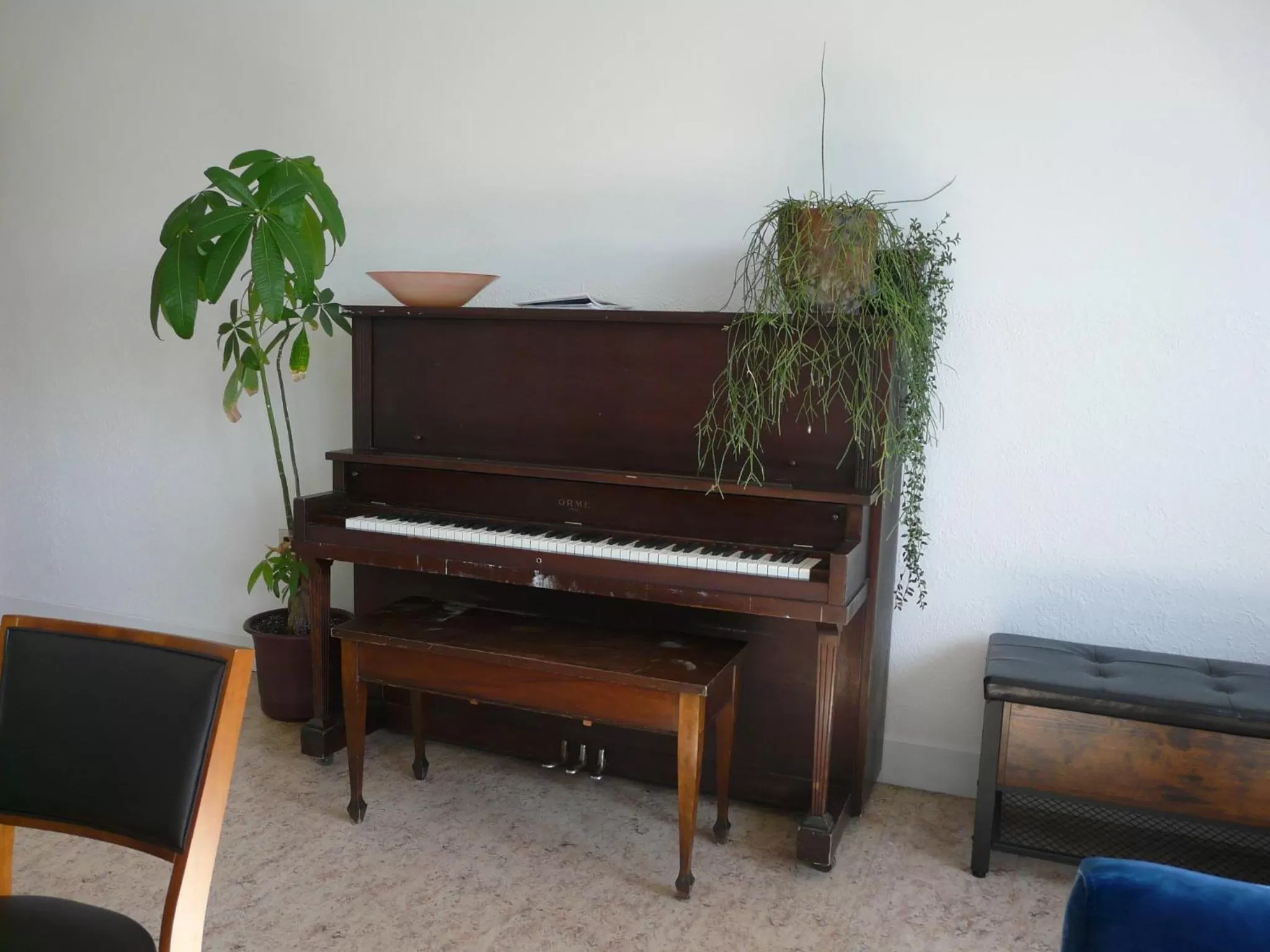 Living room, TV/Entertainment Center in Auberge La Petite École de Forillon
