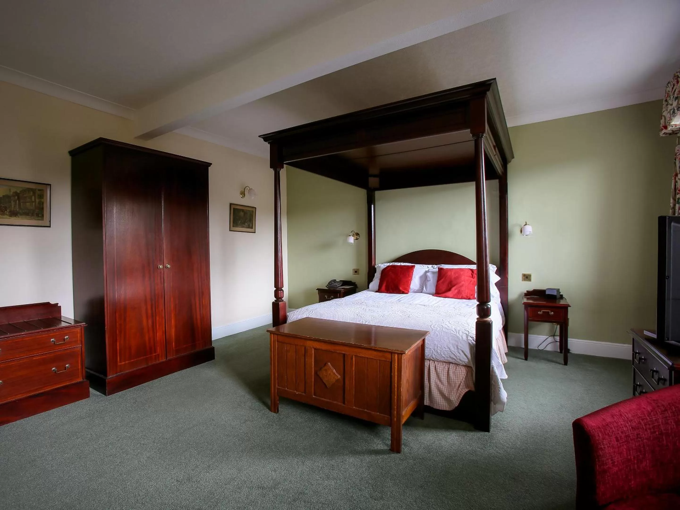 Bedroom in The Izaak Walton Country House Hotel - Dovedale