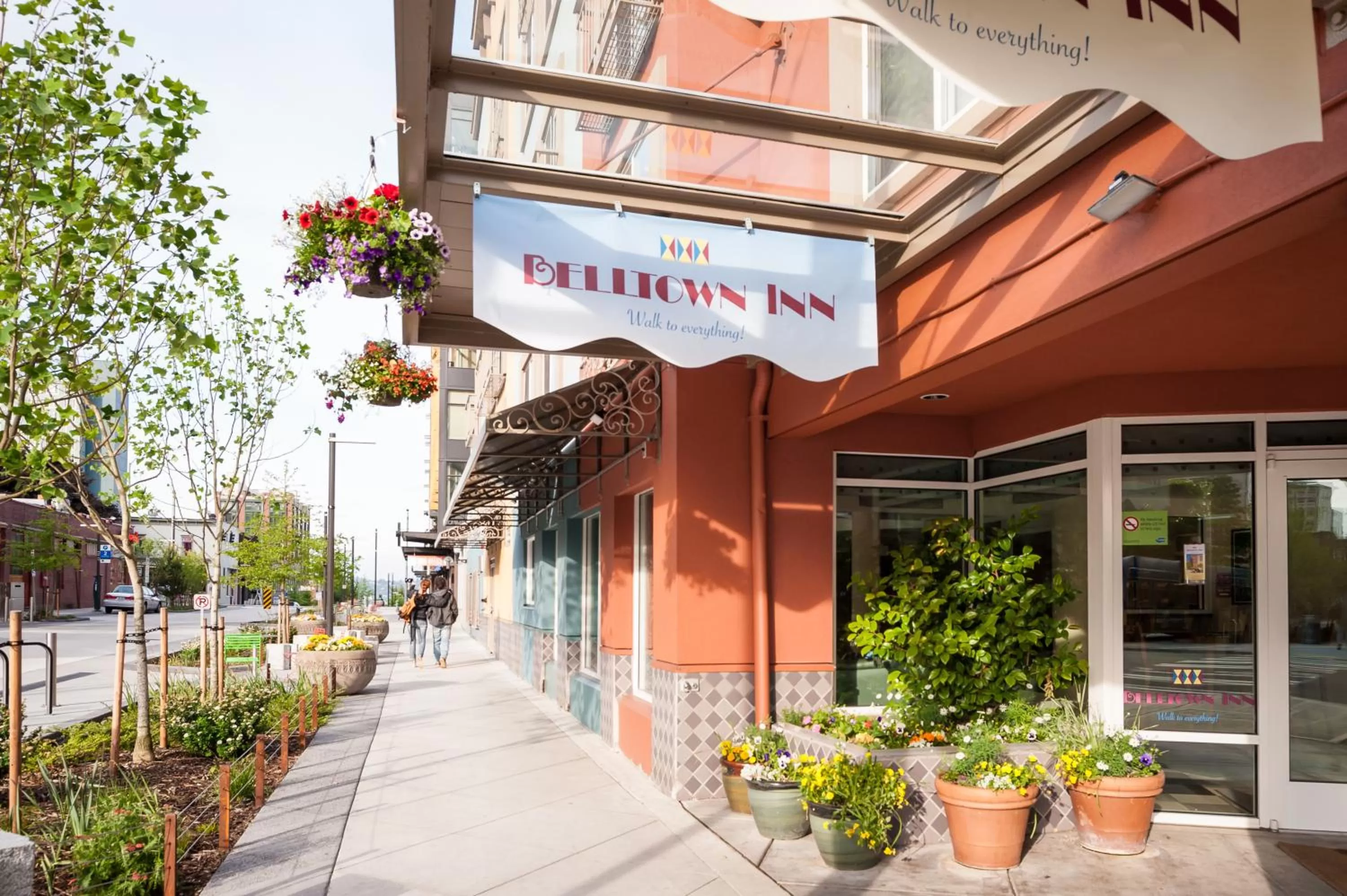Facade/entrance in Belltown Inn