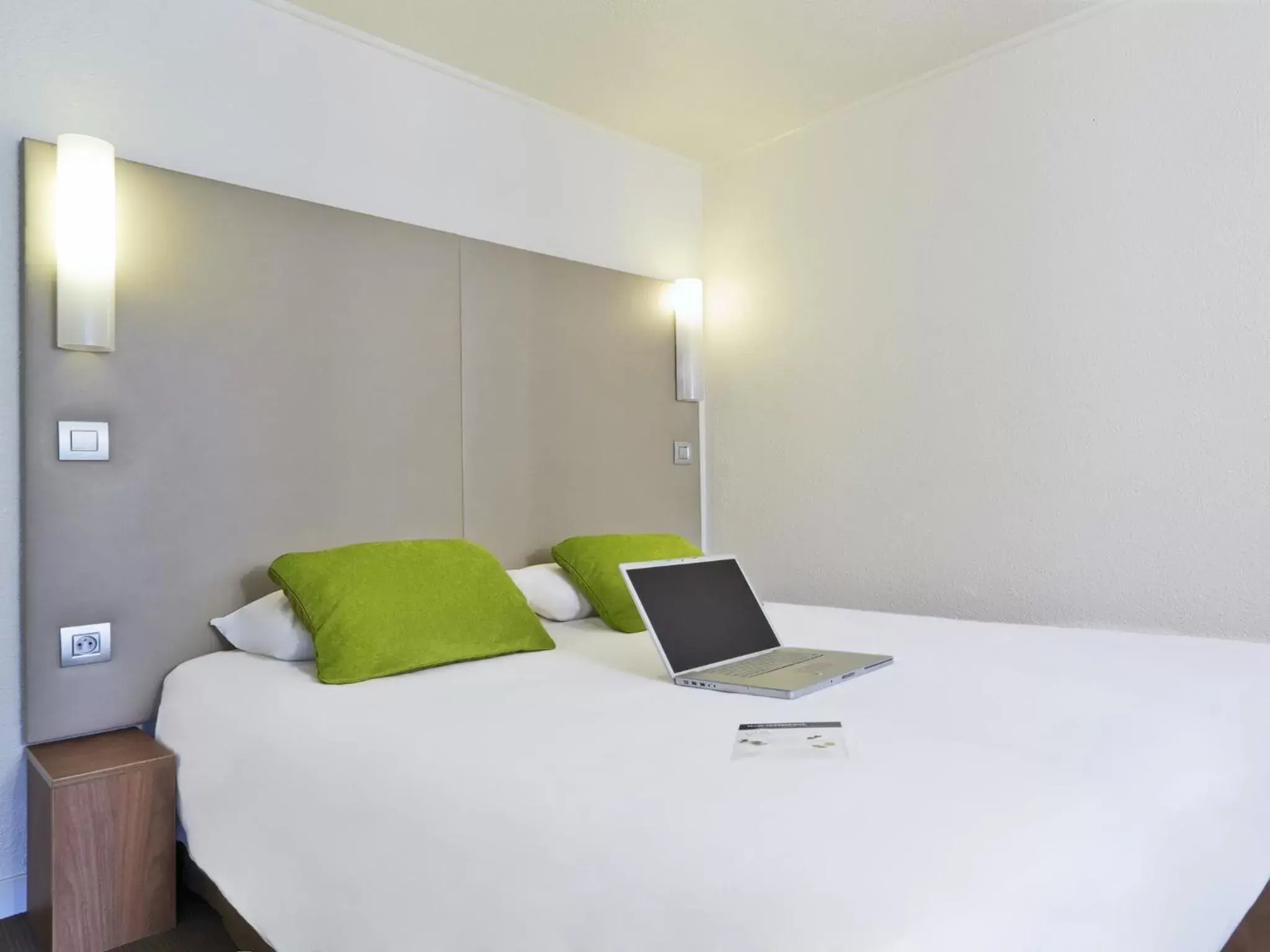 Double Room in Campanile Lyon Nord - Ecully Double Room in Campanile Lyon Nord - Ecully