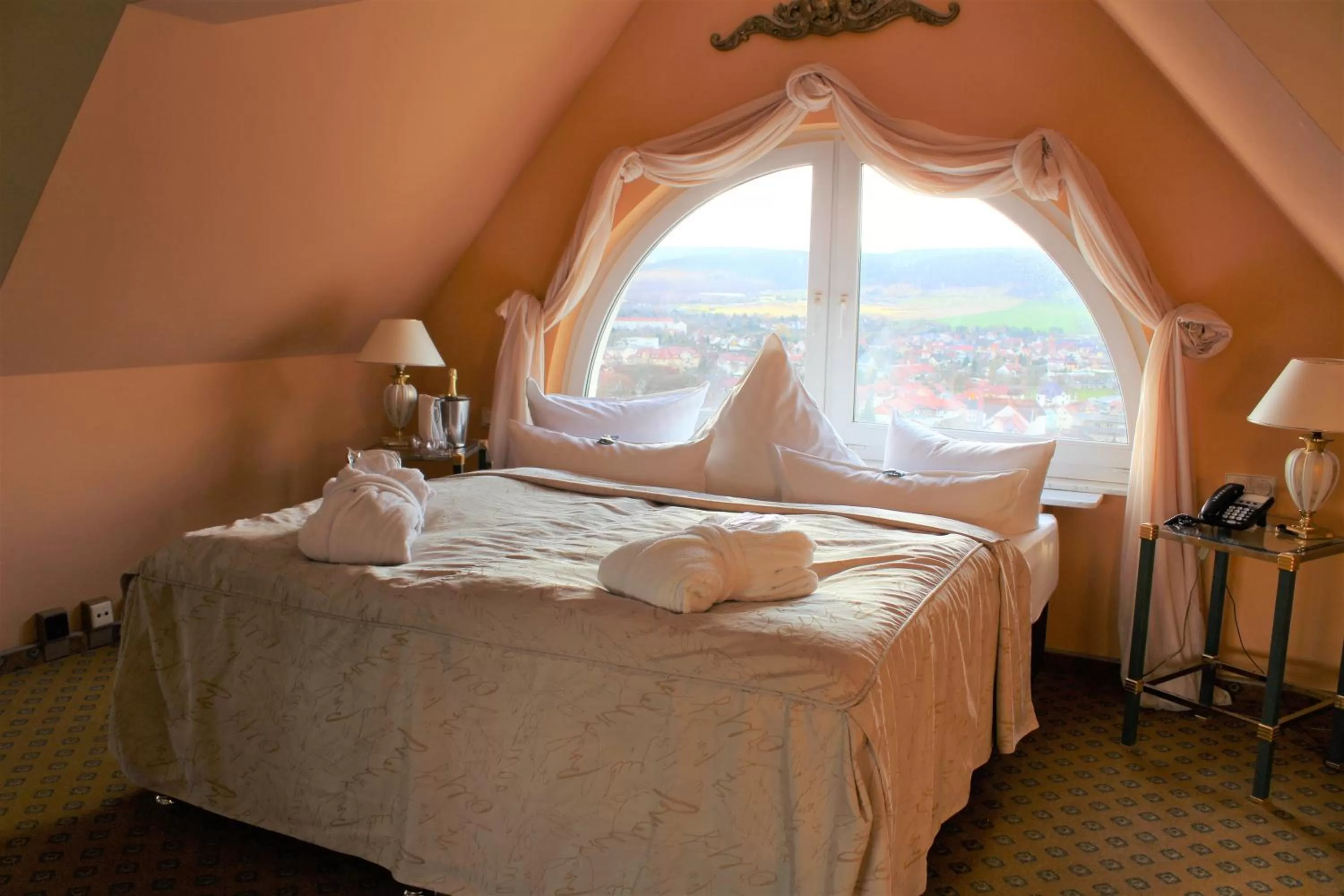 Bed in Hotel Residenz Bad Frankenhausen