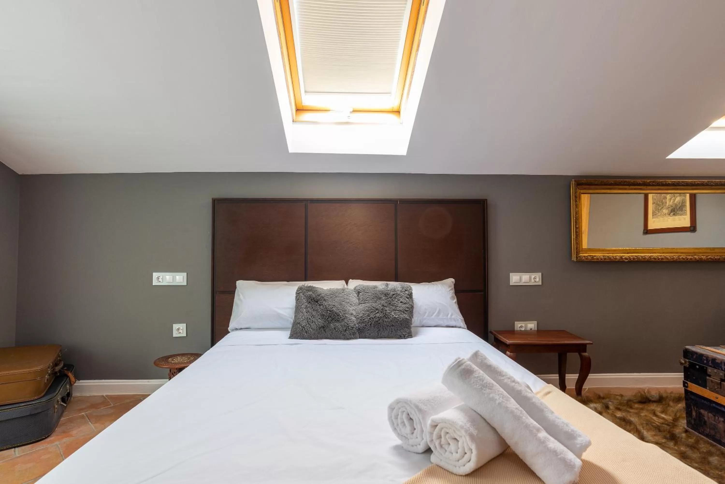 Photo of the whole room, Bed in Hotel Albaicín