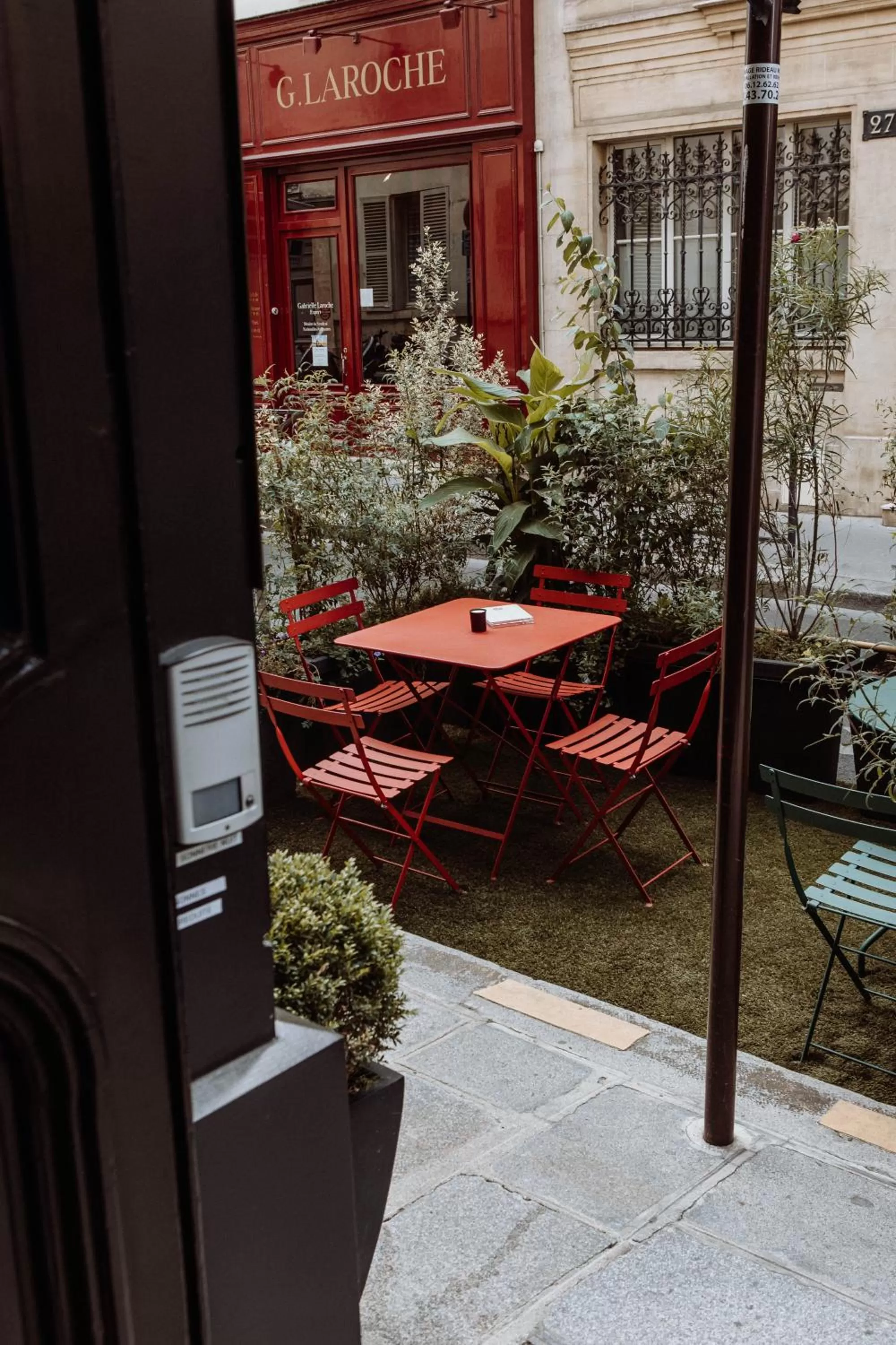 Balcony/Terrace in Hôtel de Lille - Saint-Germain des Près