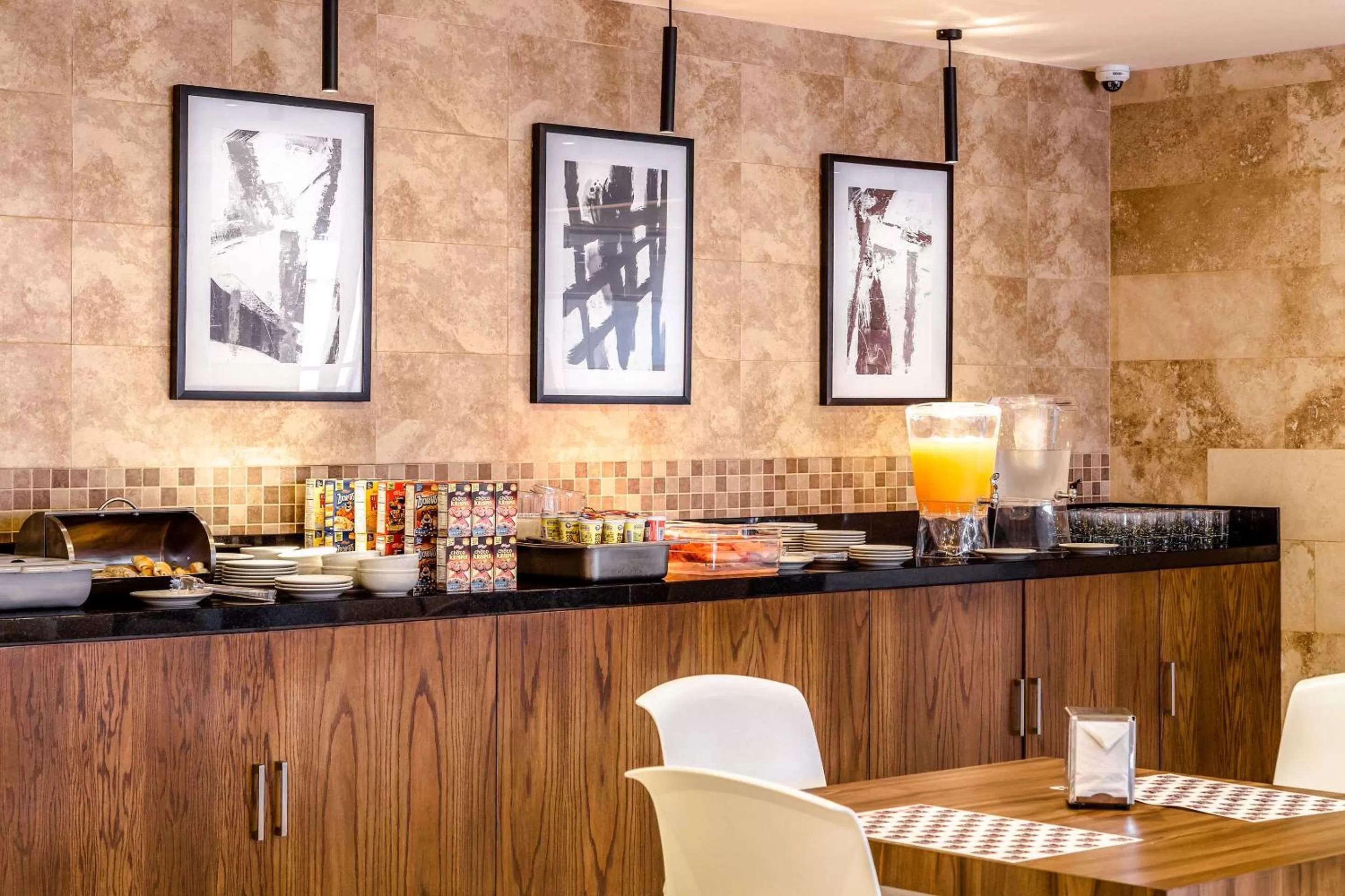 Restaurant/places to eat in Sleep Inn Villahermosa