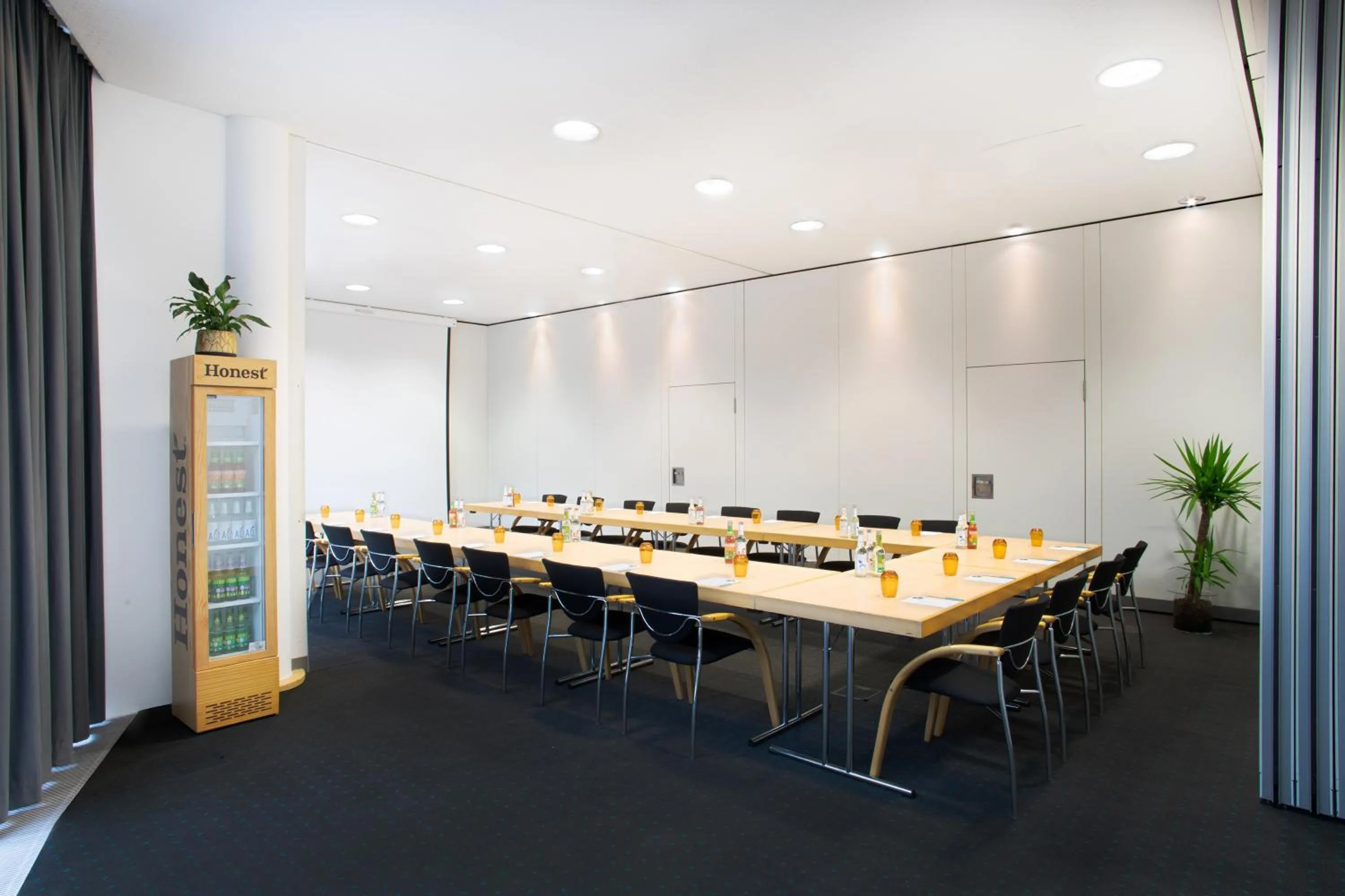 Business facilities in Four Points by Sheraton Munich Messe