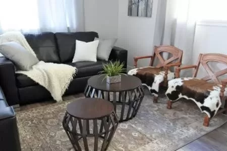 Black Rooster Guesthouse