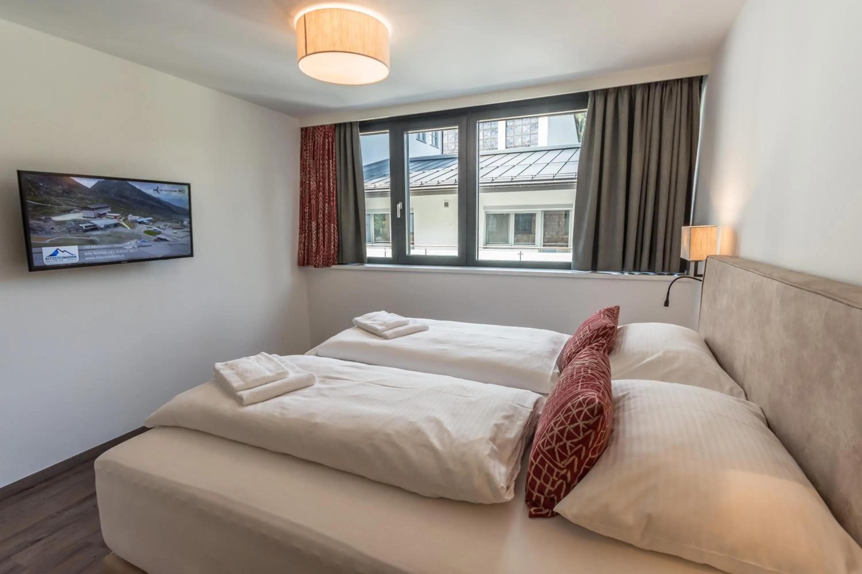 Bedroom, Bed in Schönblick Residence - Absolut Alpine Apartments