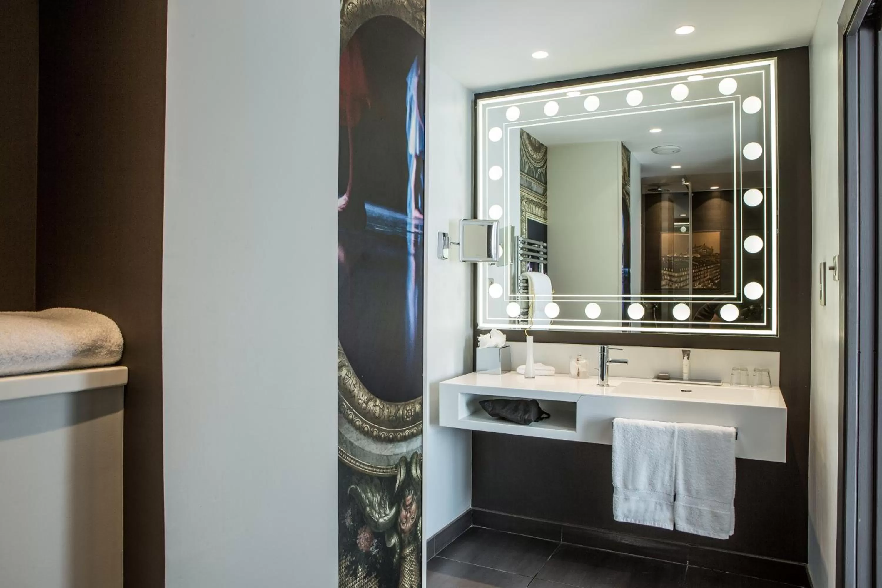 Bathroom in Hotel Indigo Paris - Opera by IHG