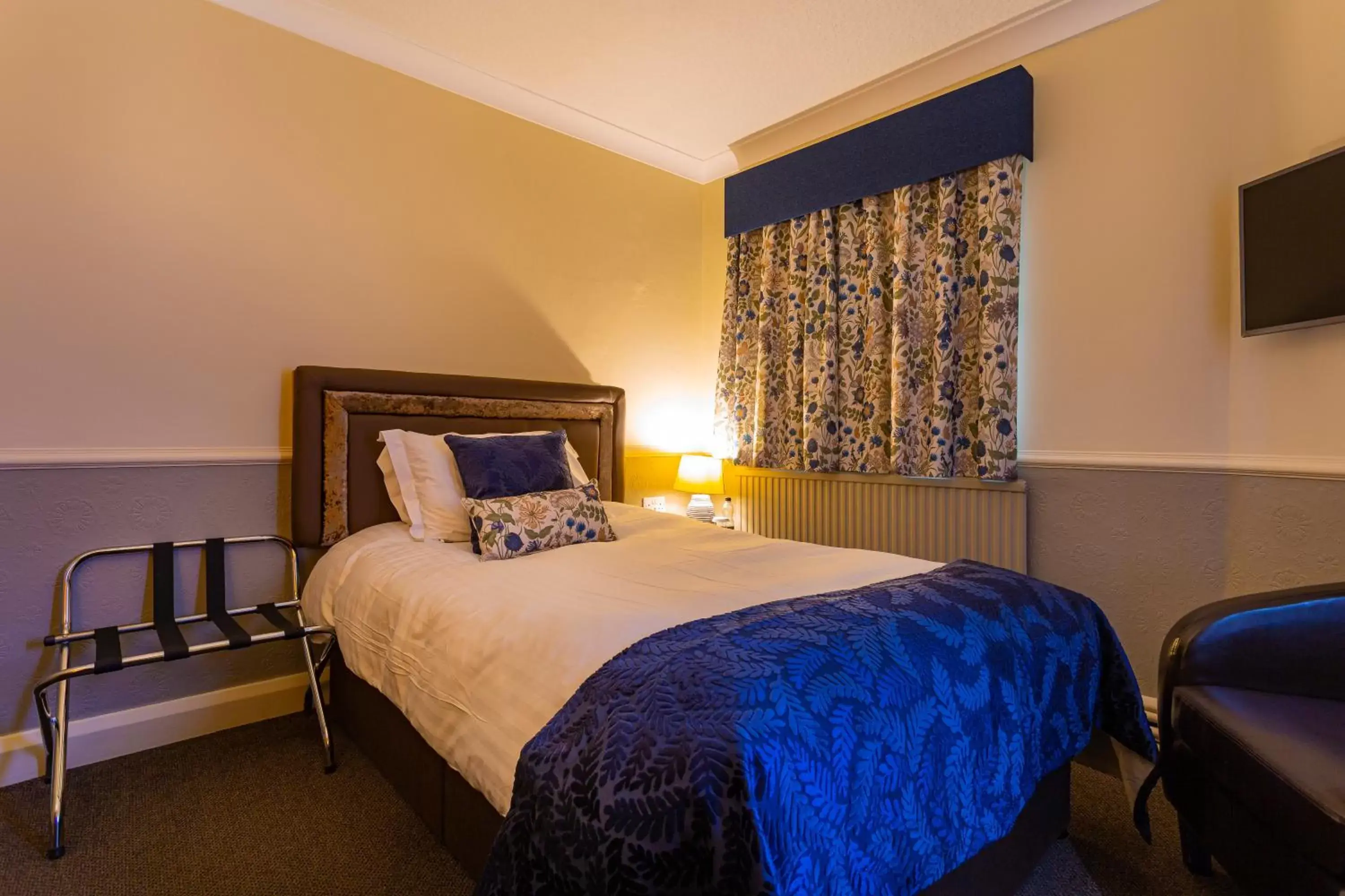 Classic Single Room in The White Hart Hotel, Boston, Lincolnshire - The Coaching Inn Group Classic Single Room in The White Hart Hotel, Boston, Lincolnshire - The Coaching Inn Group