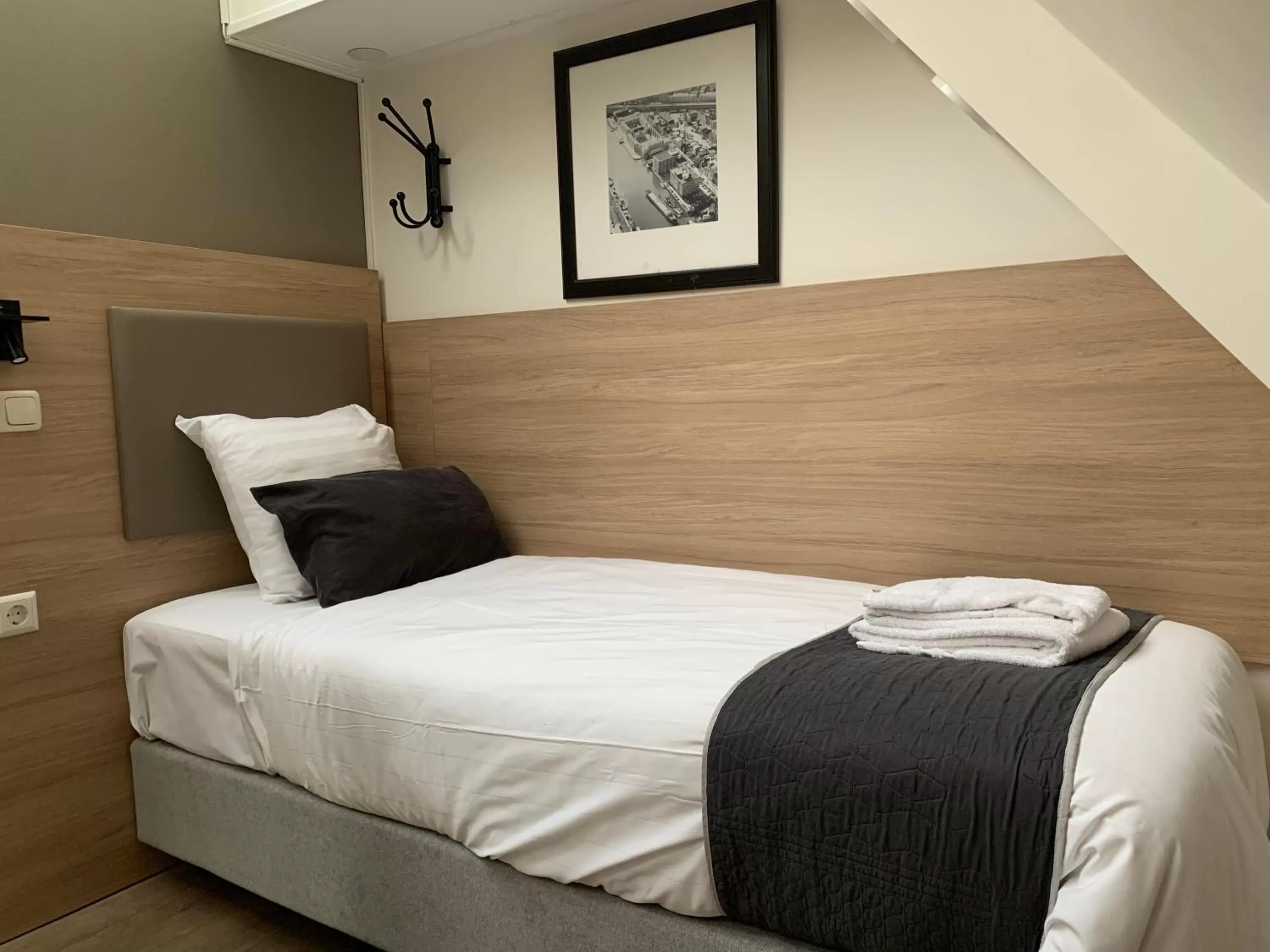 Bed in Plantage Garden Apartments