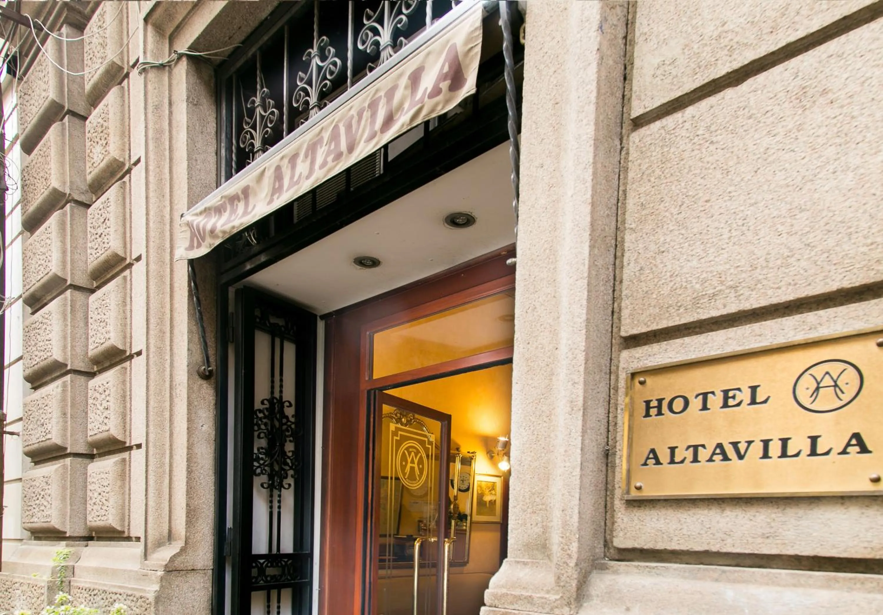 Property building in Hotel Altavilla 9