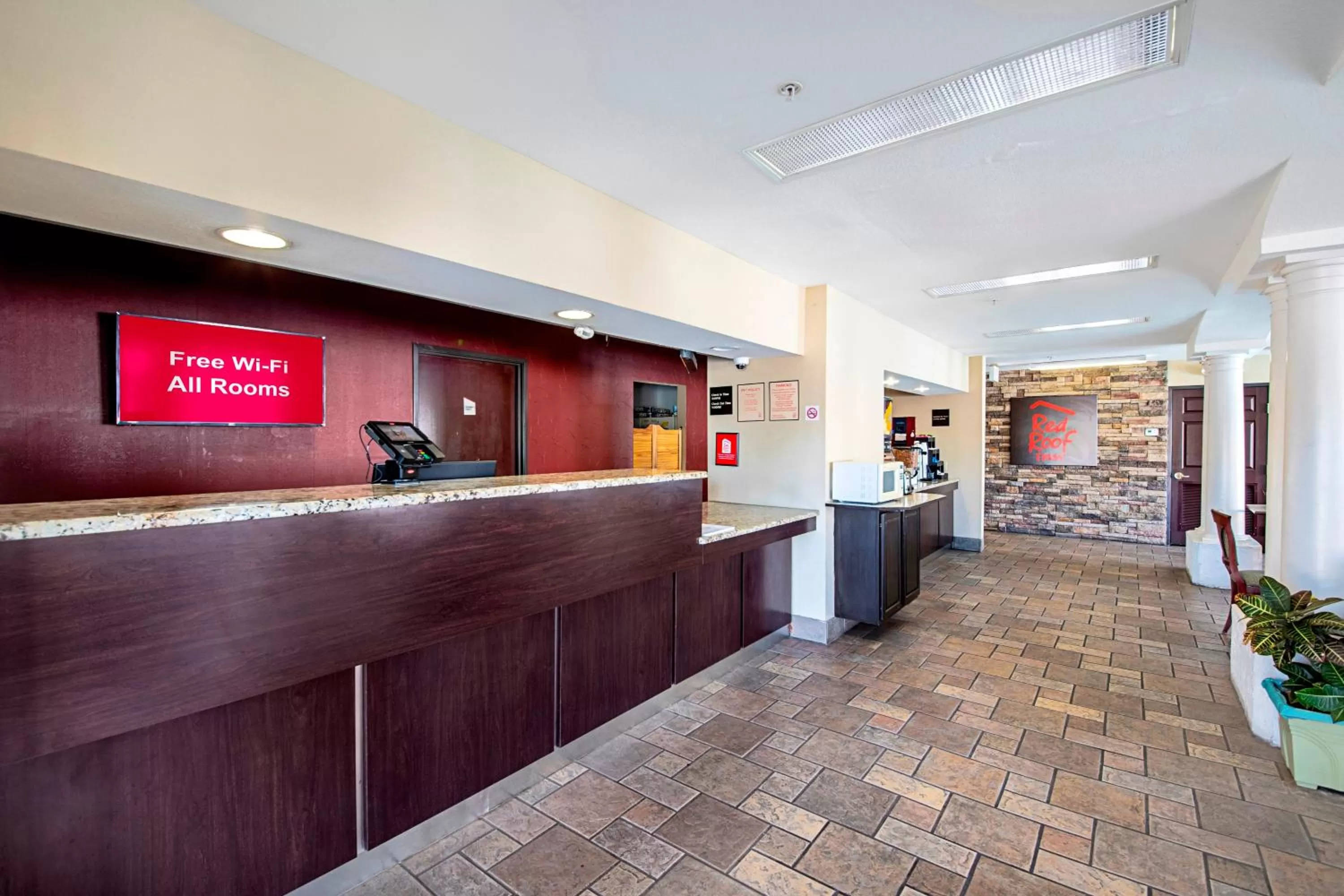 Lobby or reception in Red Roof Inn San Marcos