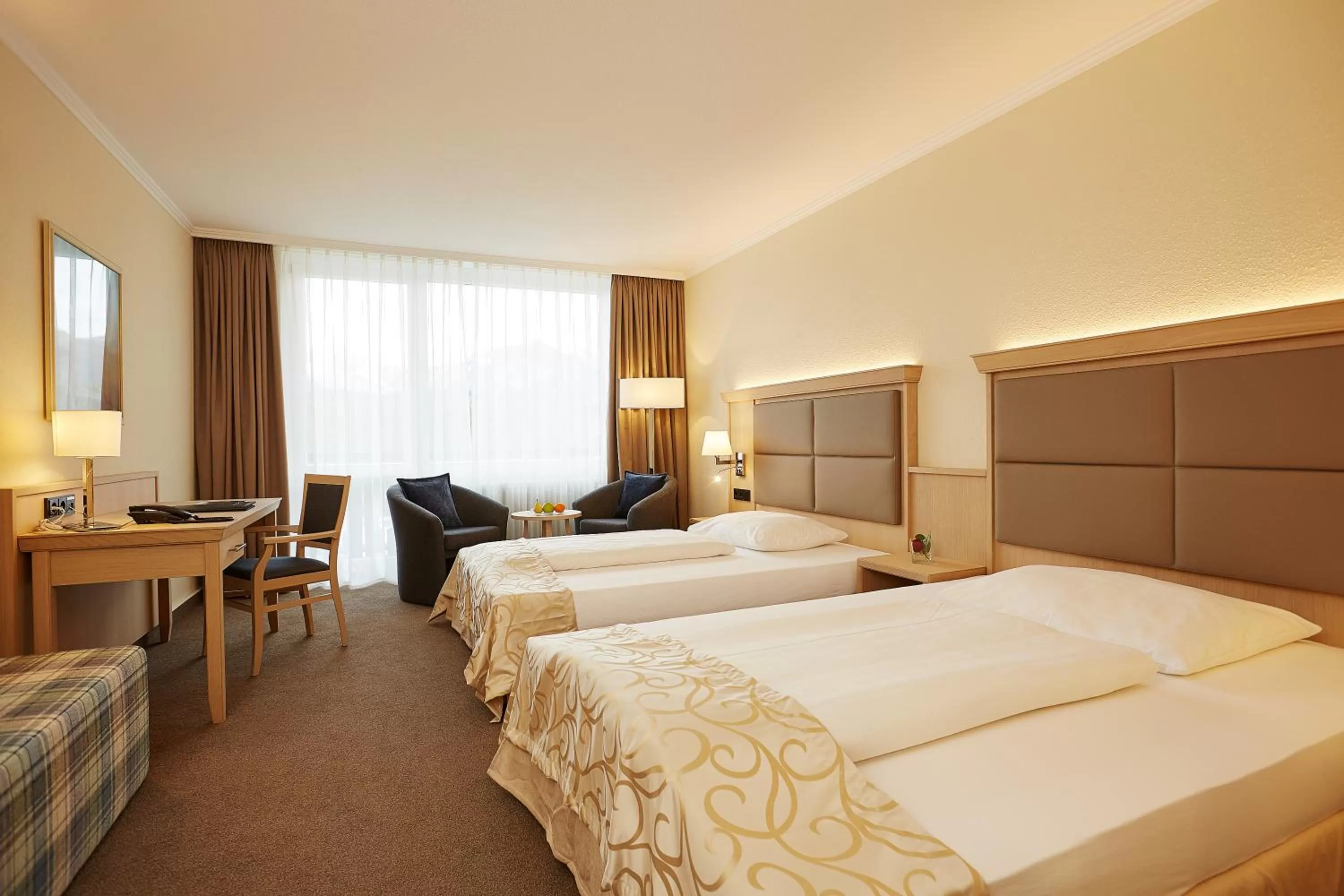 Photo of the whole room, Bed in Eibsee Hotel