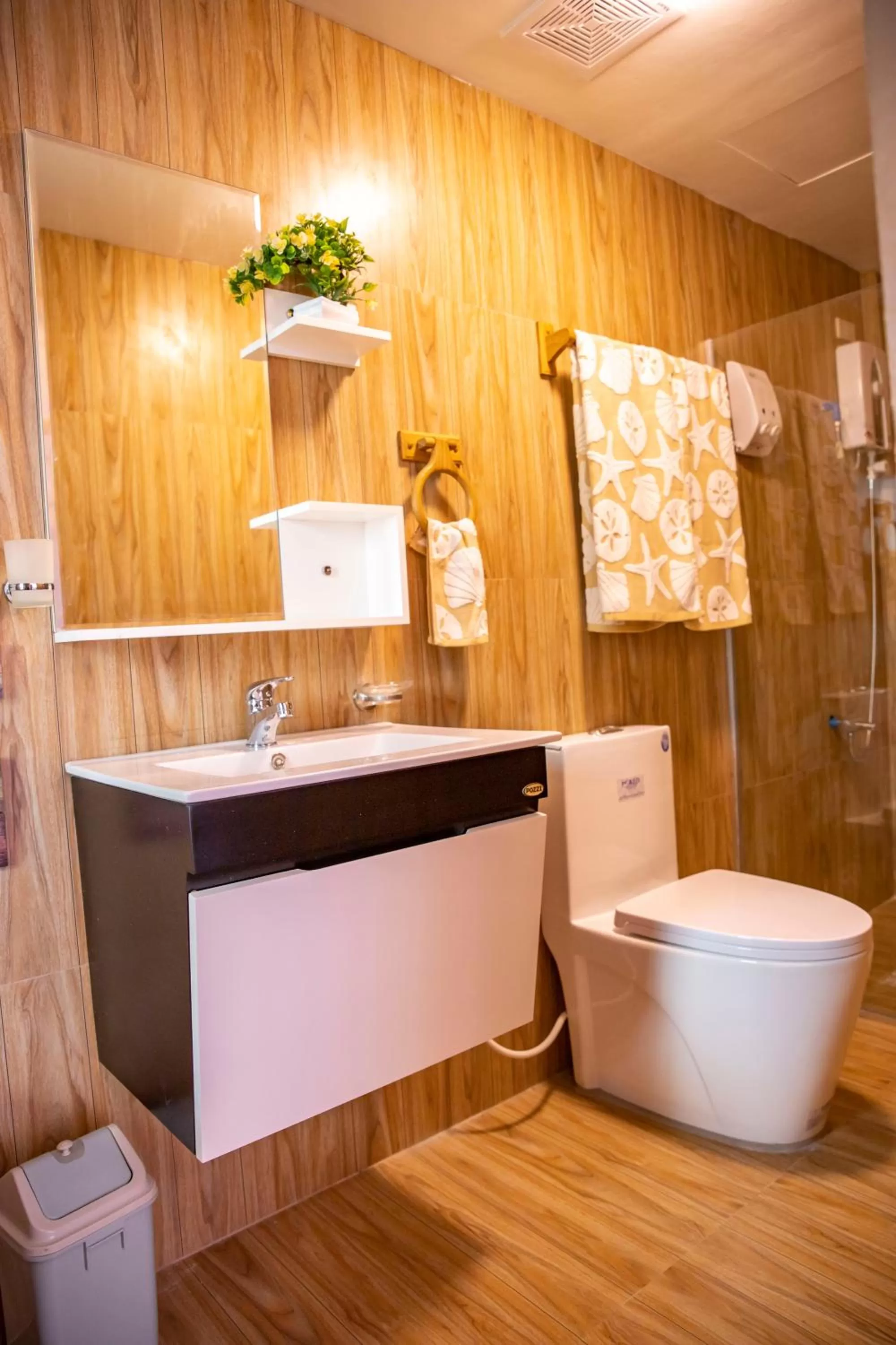 Bathroom in Peak View Resort