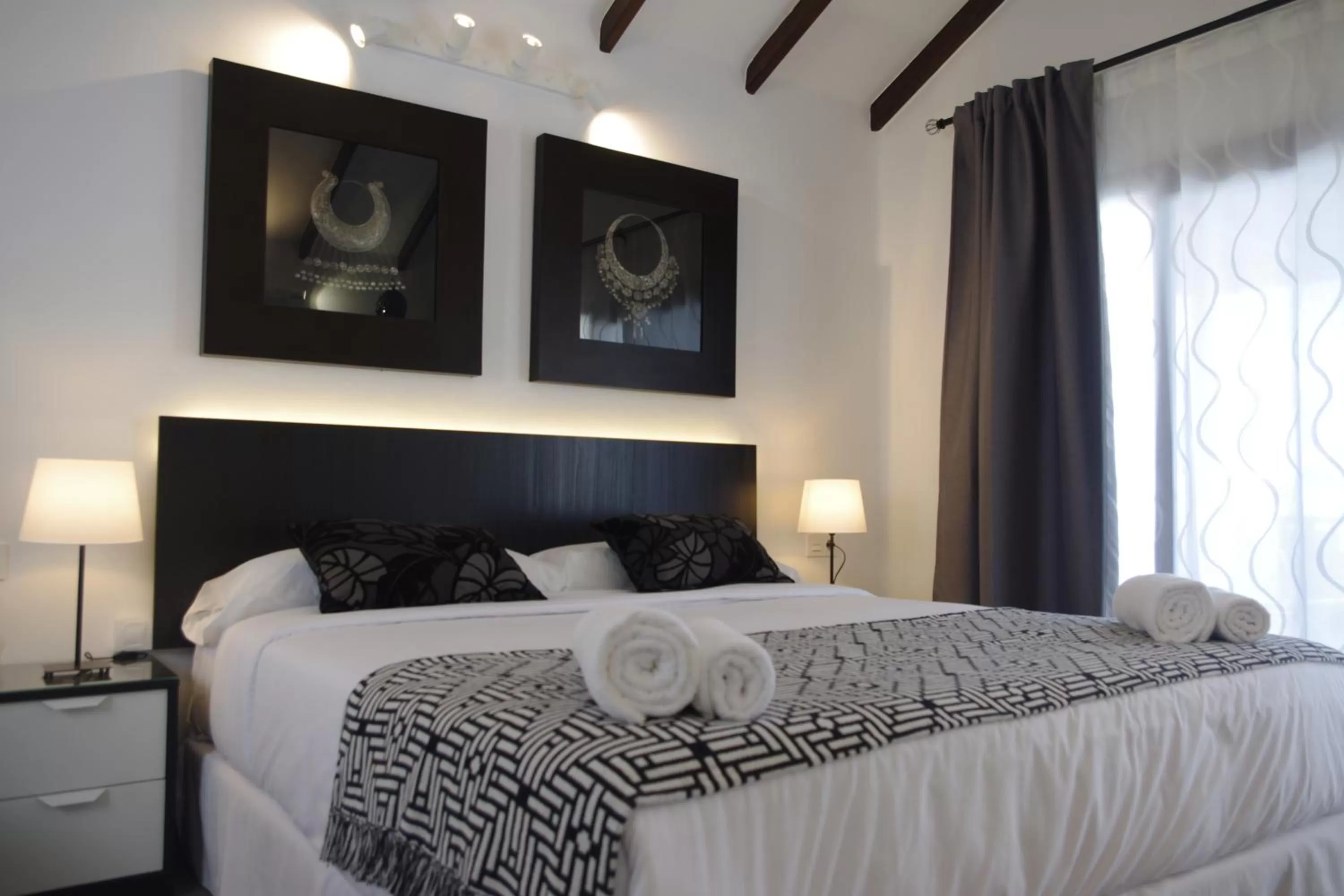 Photo of the whole room, Bed in MAGMA Rooms Playa Honda