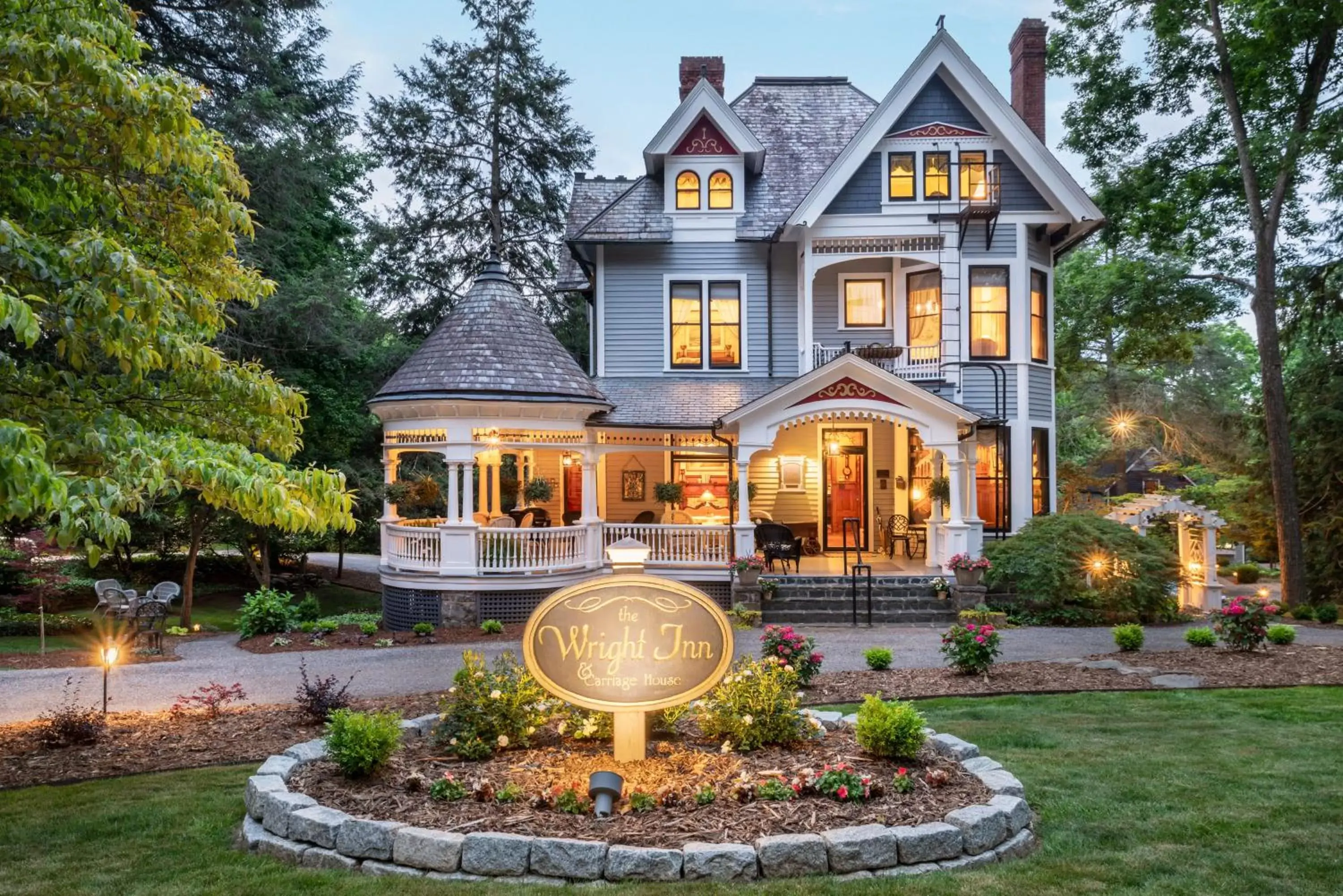 Property Building in The 1899 Wright Inn & Carriage House Property Building in The 1899 Wright Inn & Carriage House